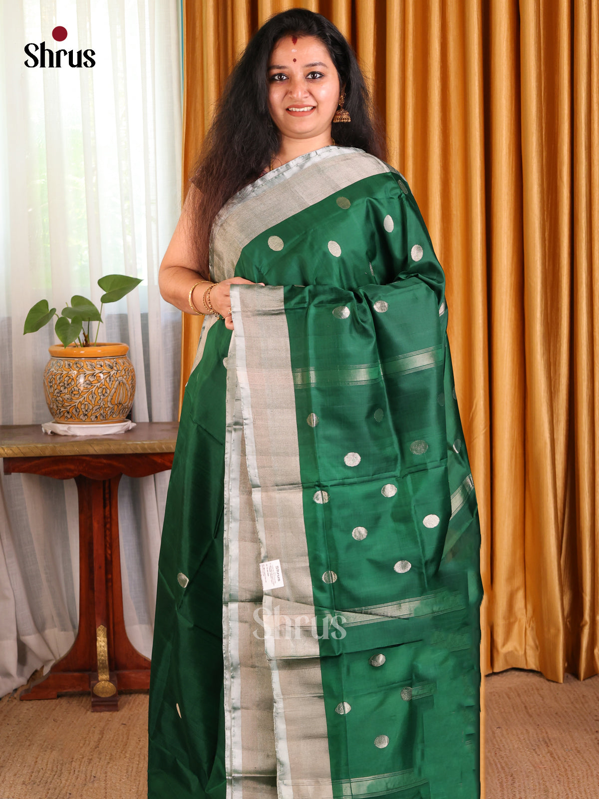 Elegant Green Uppada silk Saree with zari woven coin buttas - Shop on Shrus.com