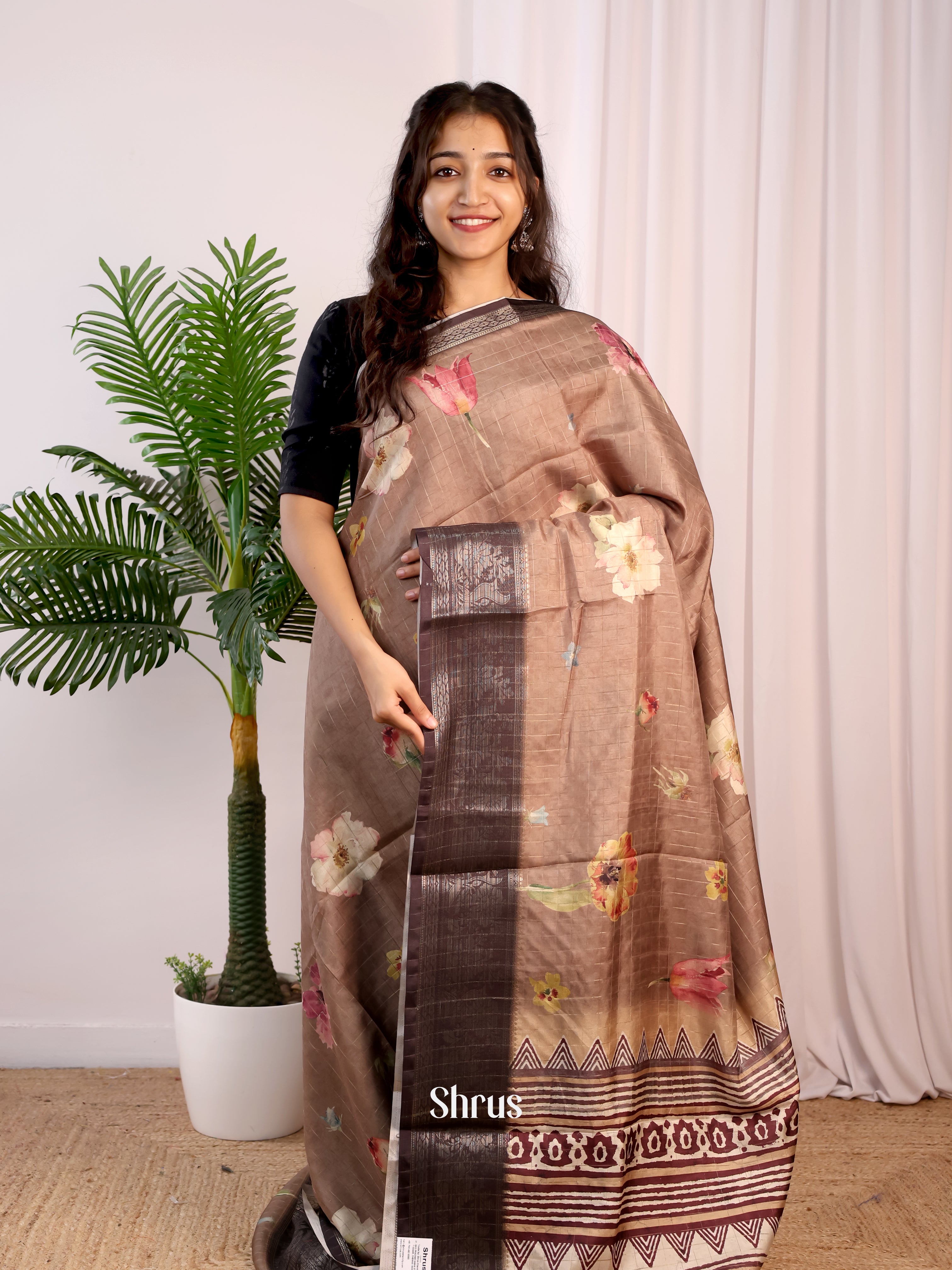 Lite Brown & Brown - Semi Dola silk Saree - Shop on Shrus.com