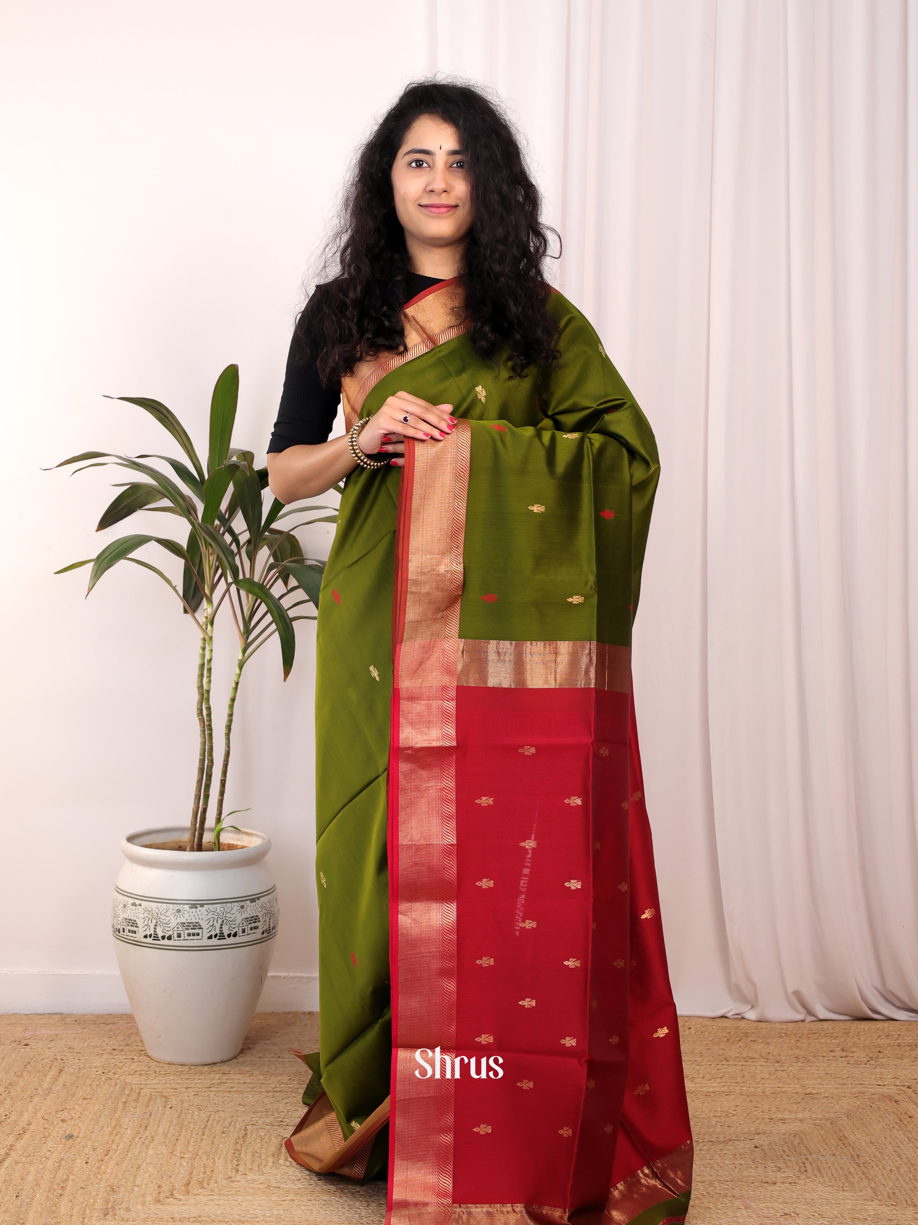 Green & Red - Maheshwari silkcotton Saree - Shop on Shrus.com