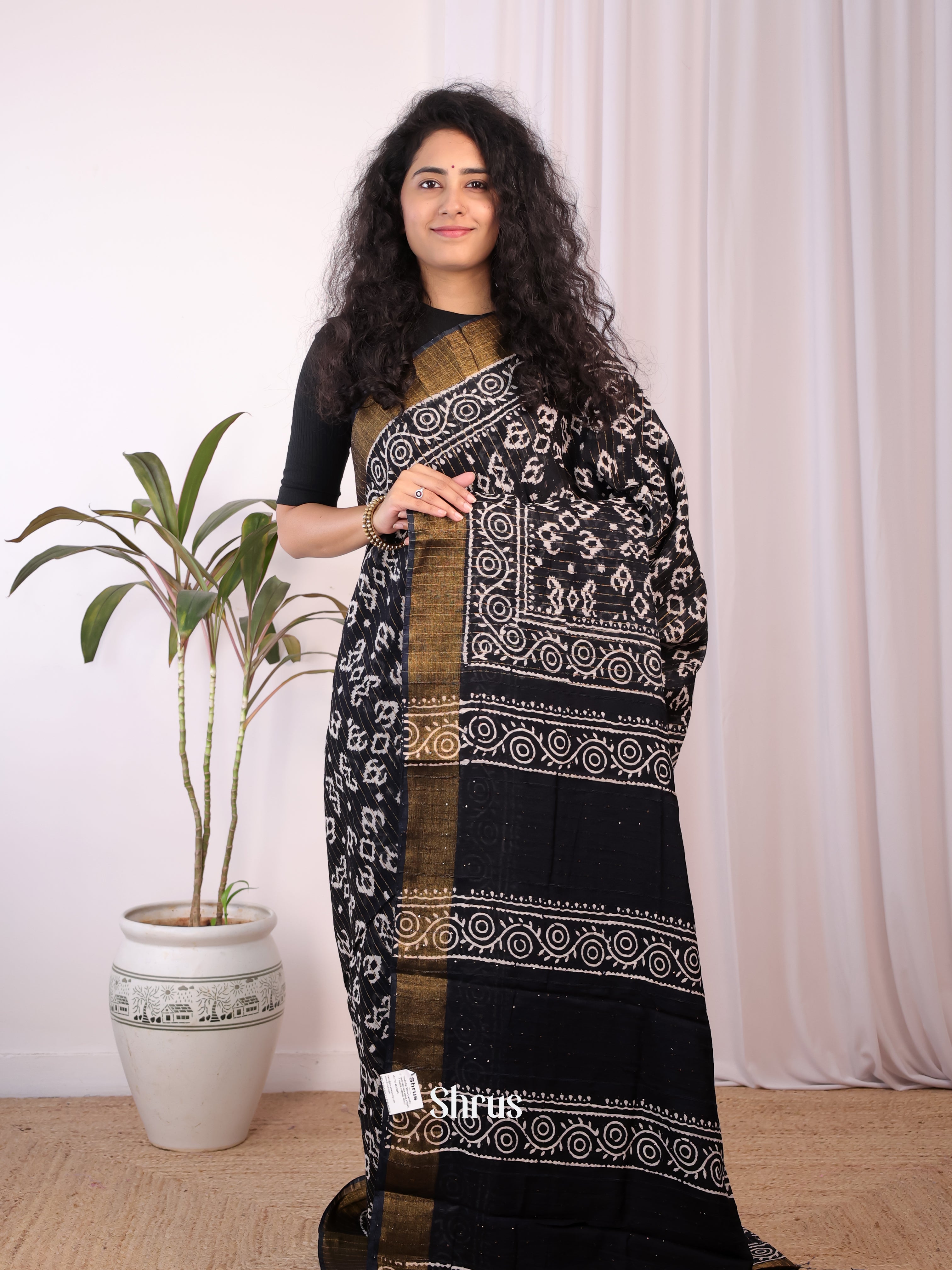 Black & White - Chanderi Saree - Shop on Shrus.com