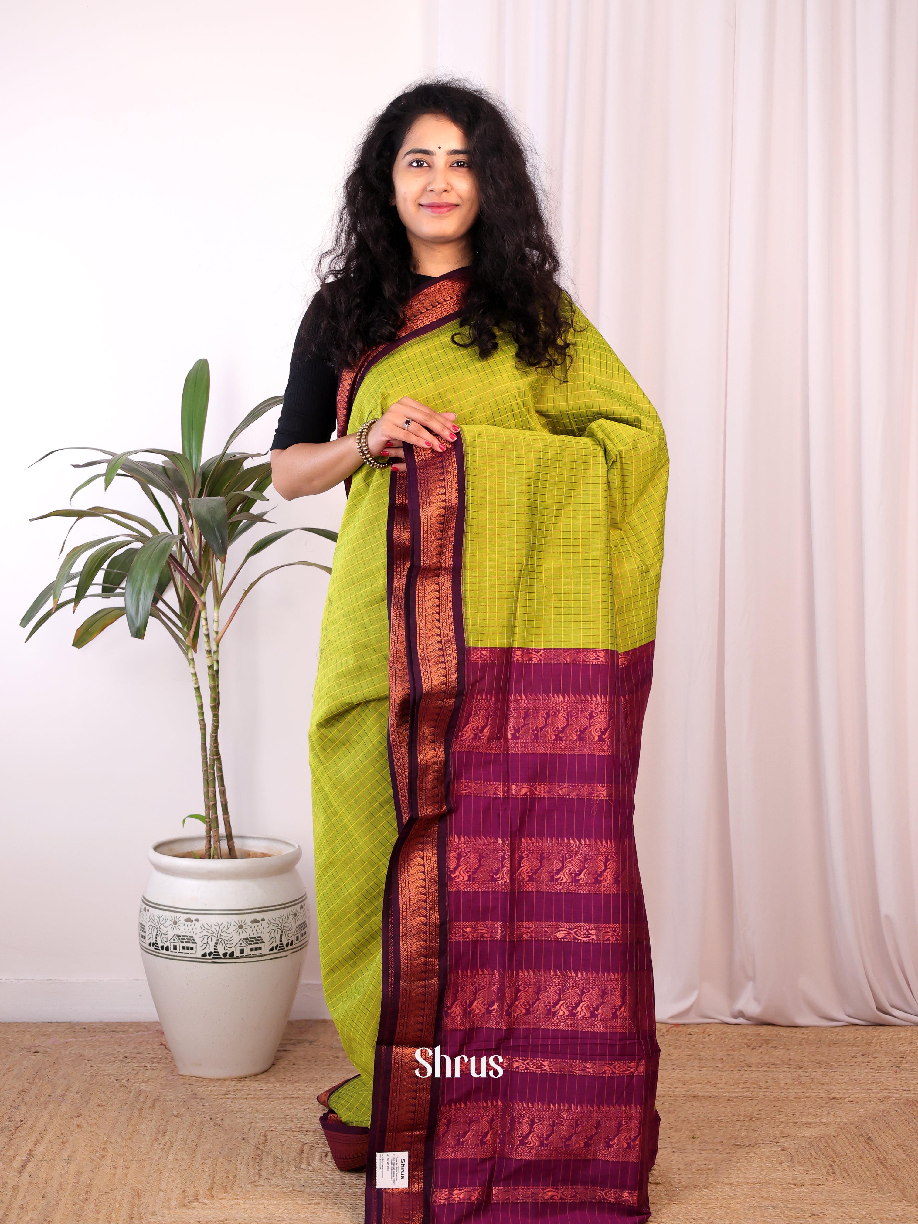 Green & Majenta - Kalyani Cotton Saree - Shop on Shrus.com