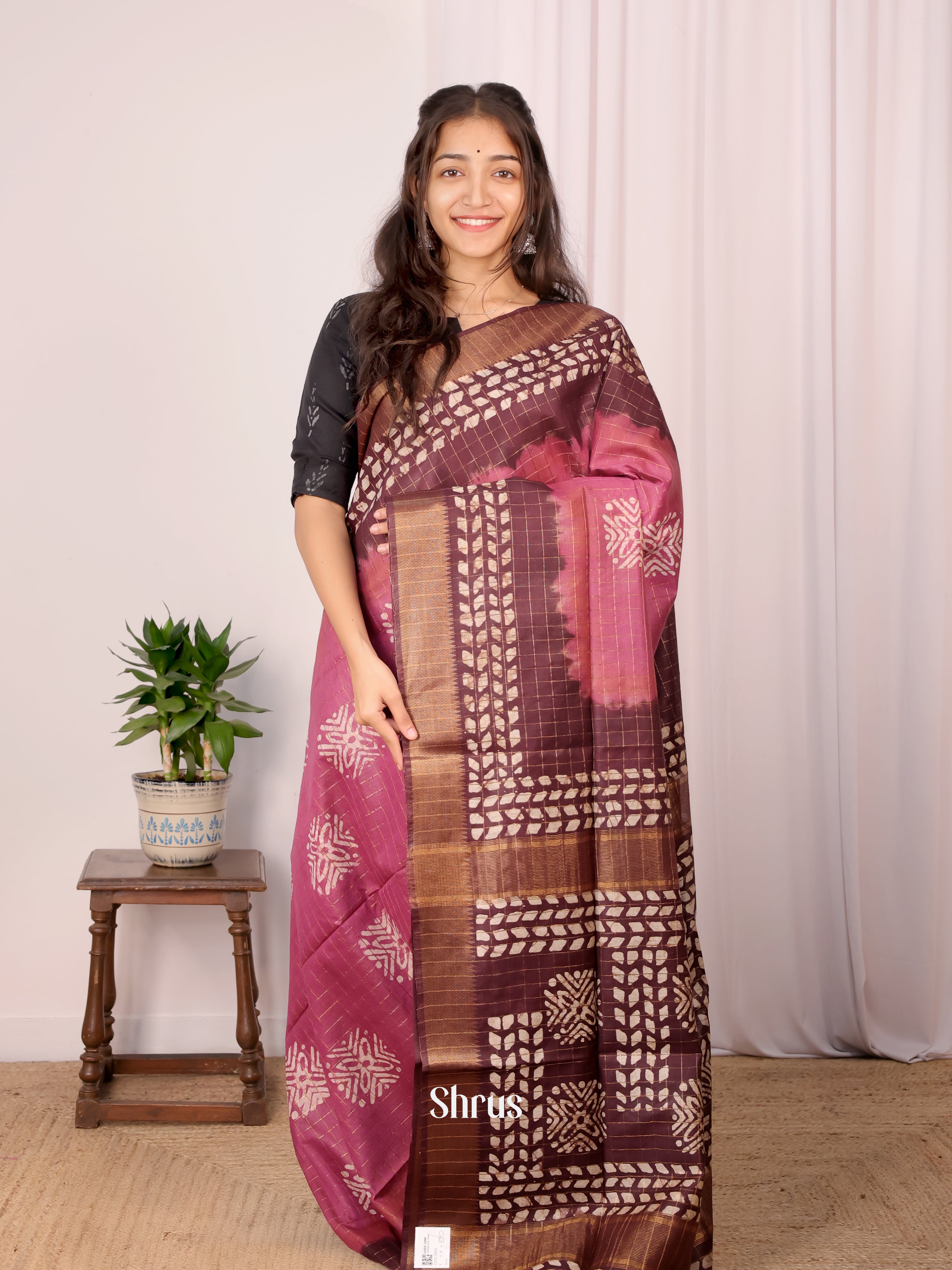 Onion Pink & Brown - Bhatik Saree - Shop on Shrus.com