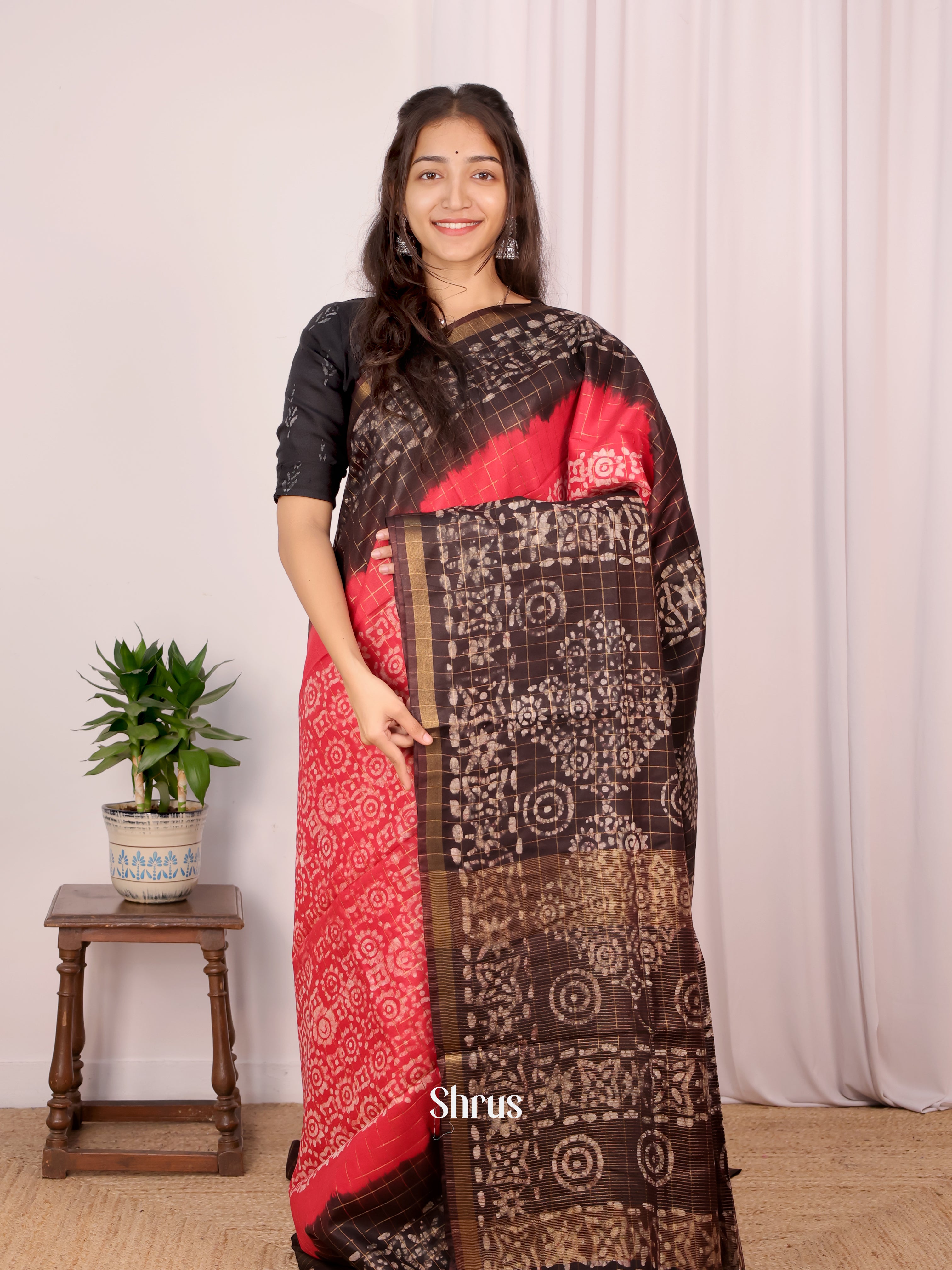 Red & Brown - Bhatik Saree - Shop on Shrus.com