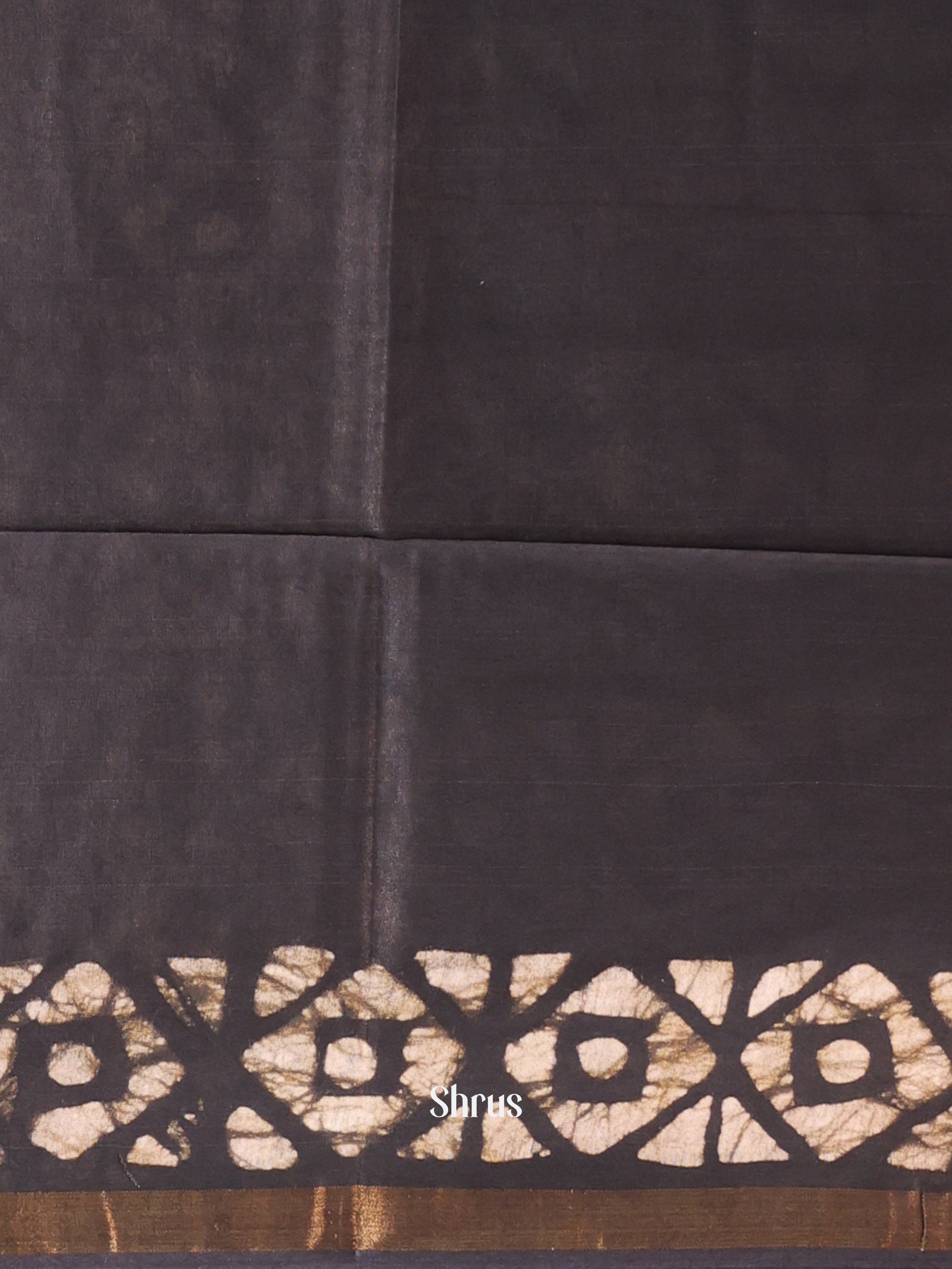 Red & Black - Bhatik Saree - Shop on Shrus.com
