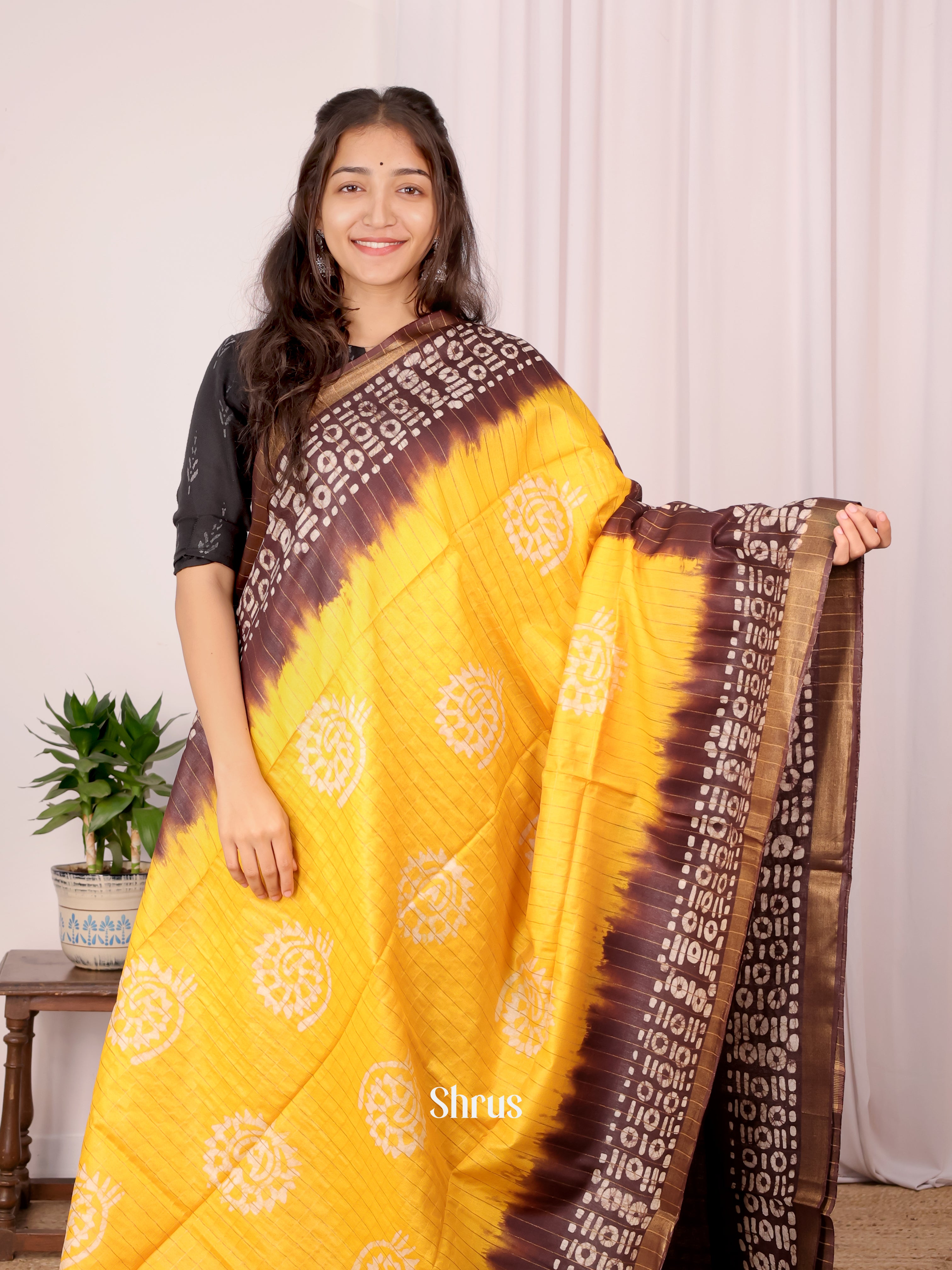 Yellow & Brown - Bhatik Saree - Shop on Shrus.com