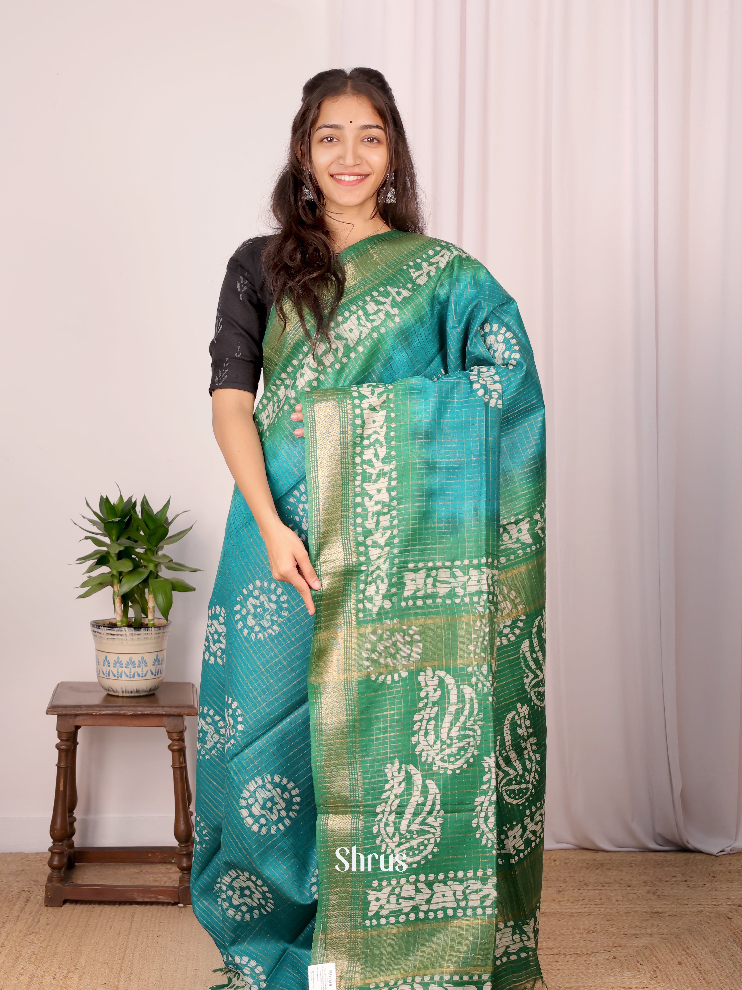 Teal & Green - Bhatik Saree - Shop on Shrus.com