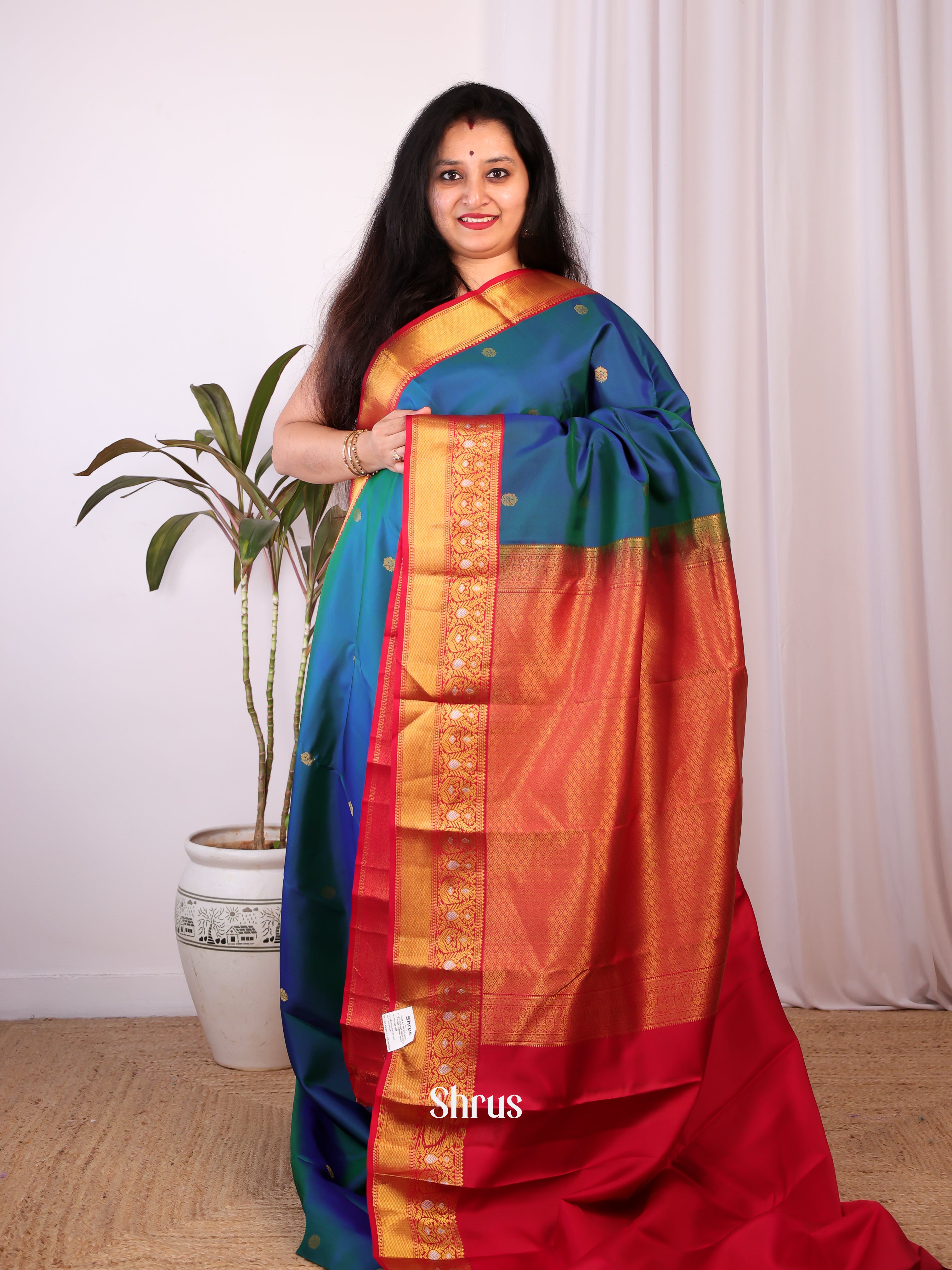 Peacock Blue & Red - Kanchipuram silk Saree - Shop on Shrus.com