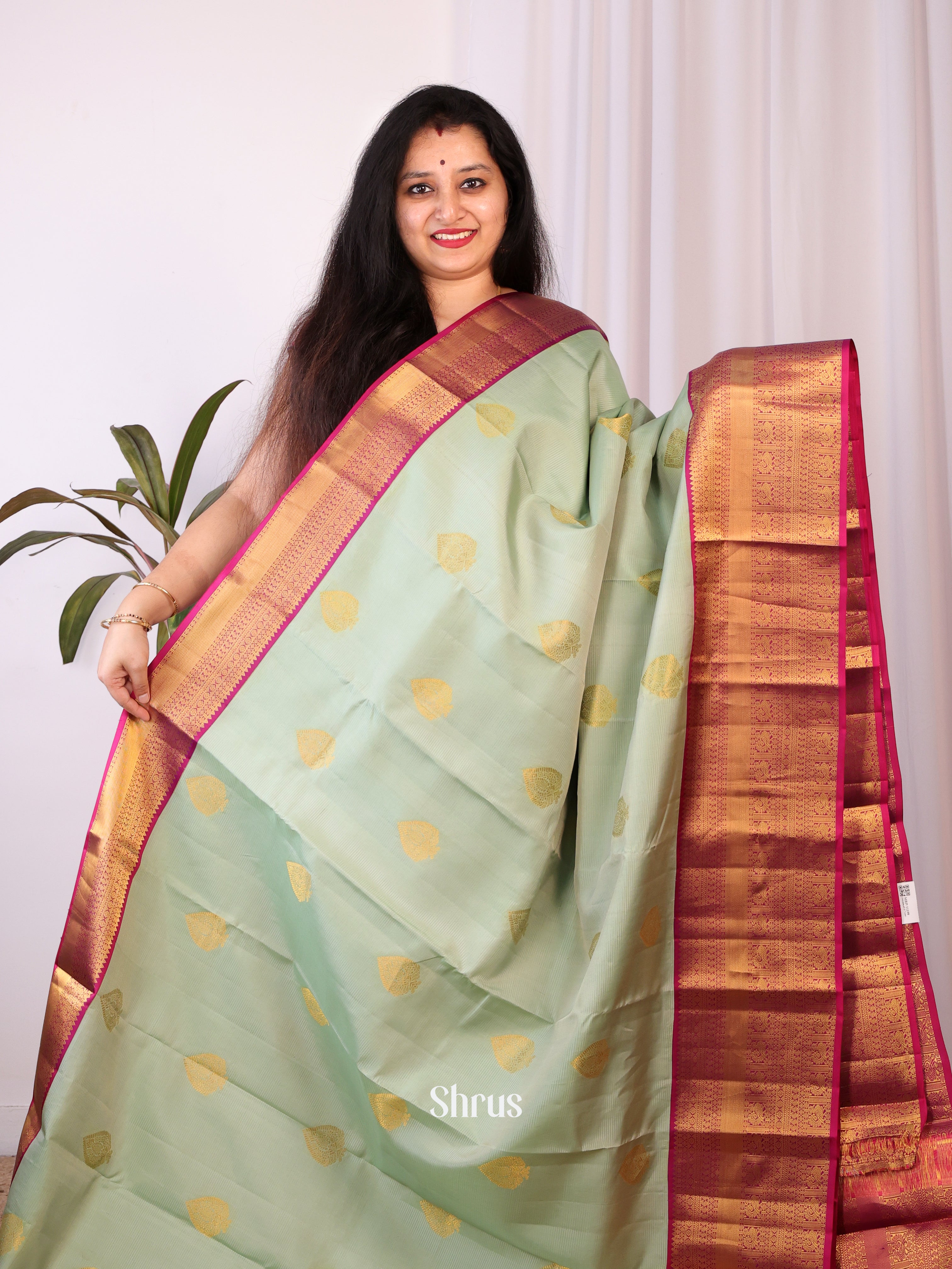 Green & Maroon - Kanchipuram silk Saree - Shop on Shrus.com