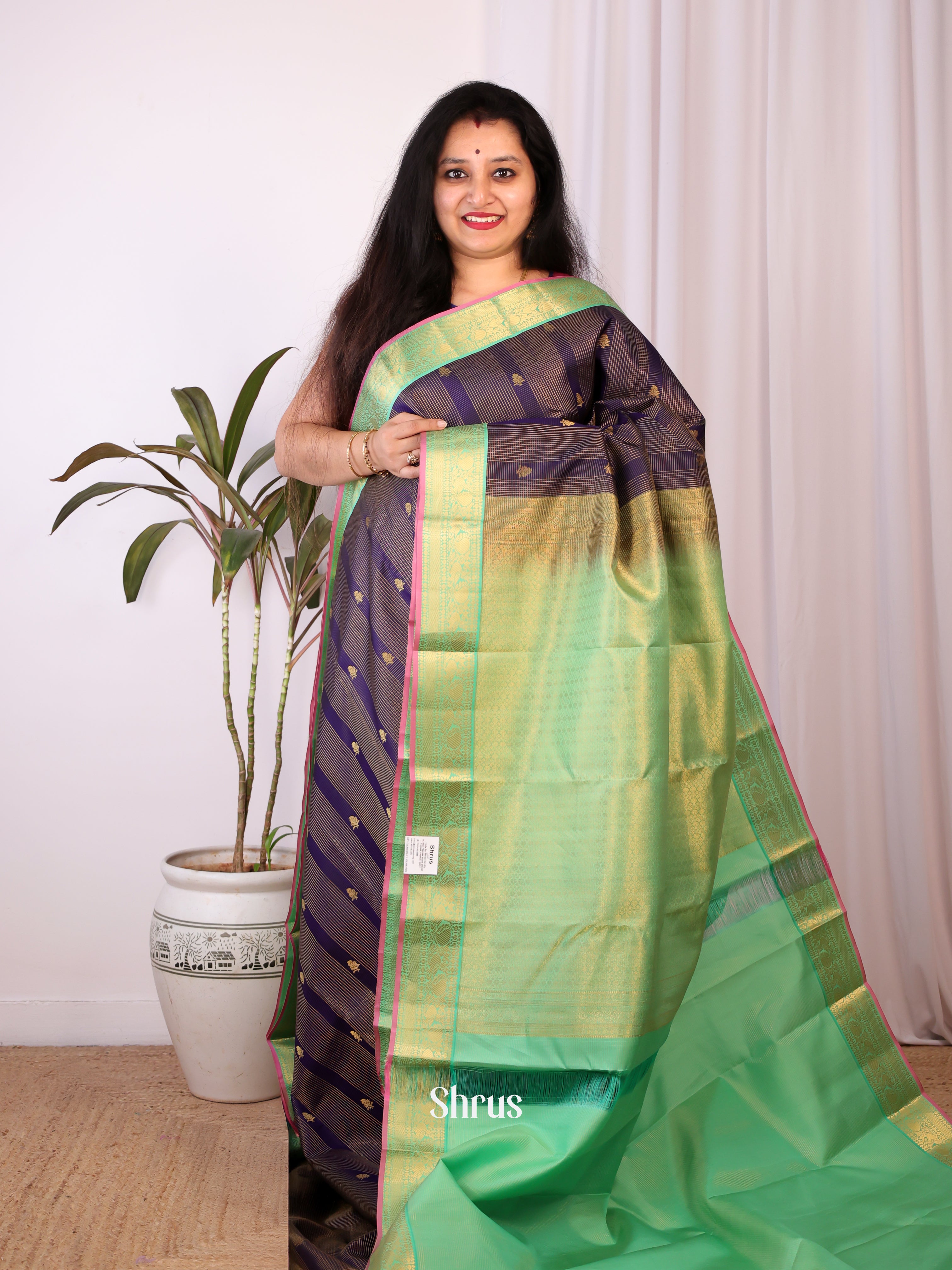 Violet & Green - Kanchipuram silk Saree - Shop on Shrus.com