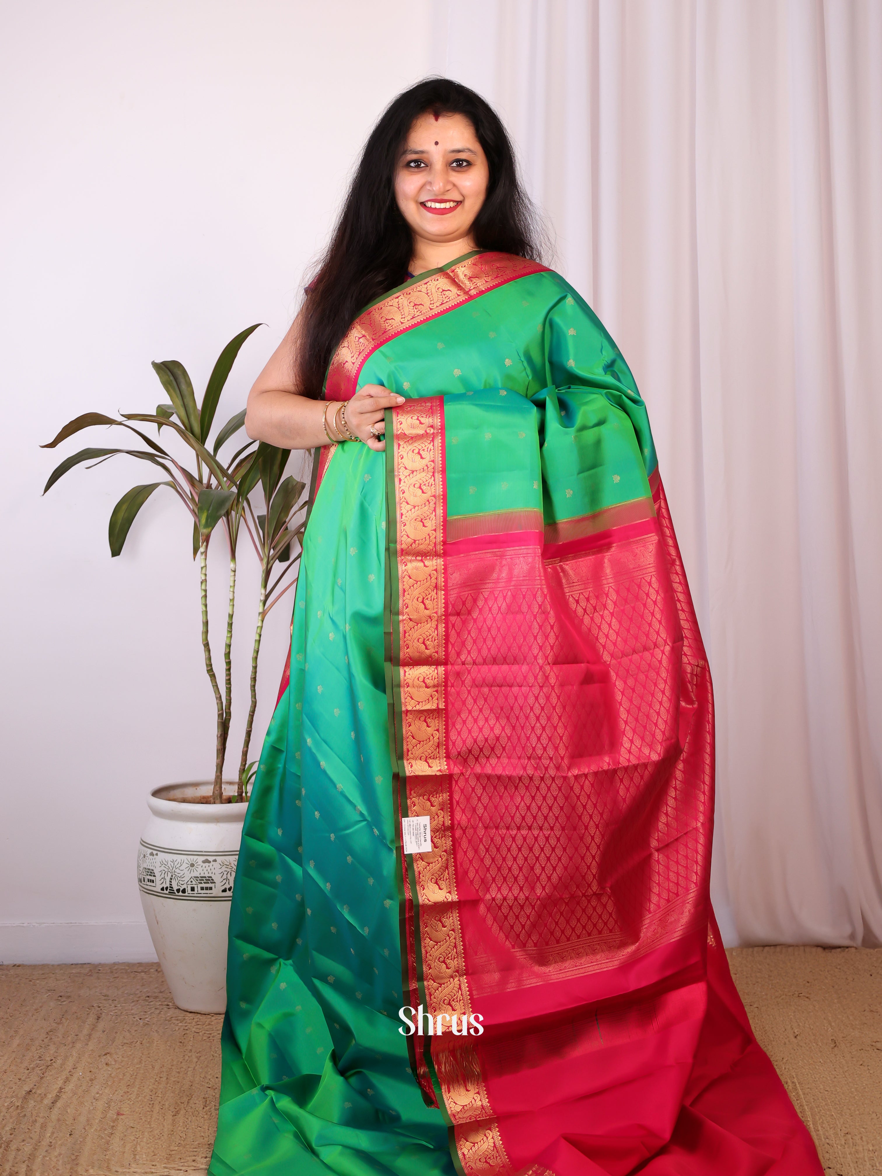 Green & Maroon - Kanchipuram silk Saree - Shop on Shrus.com