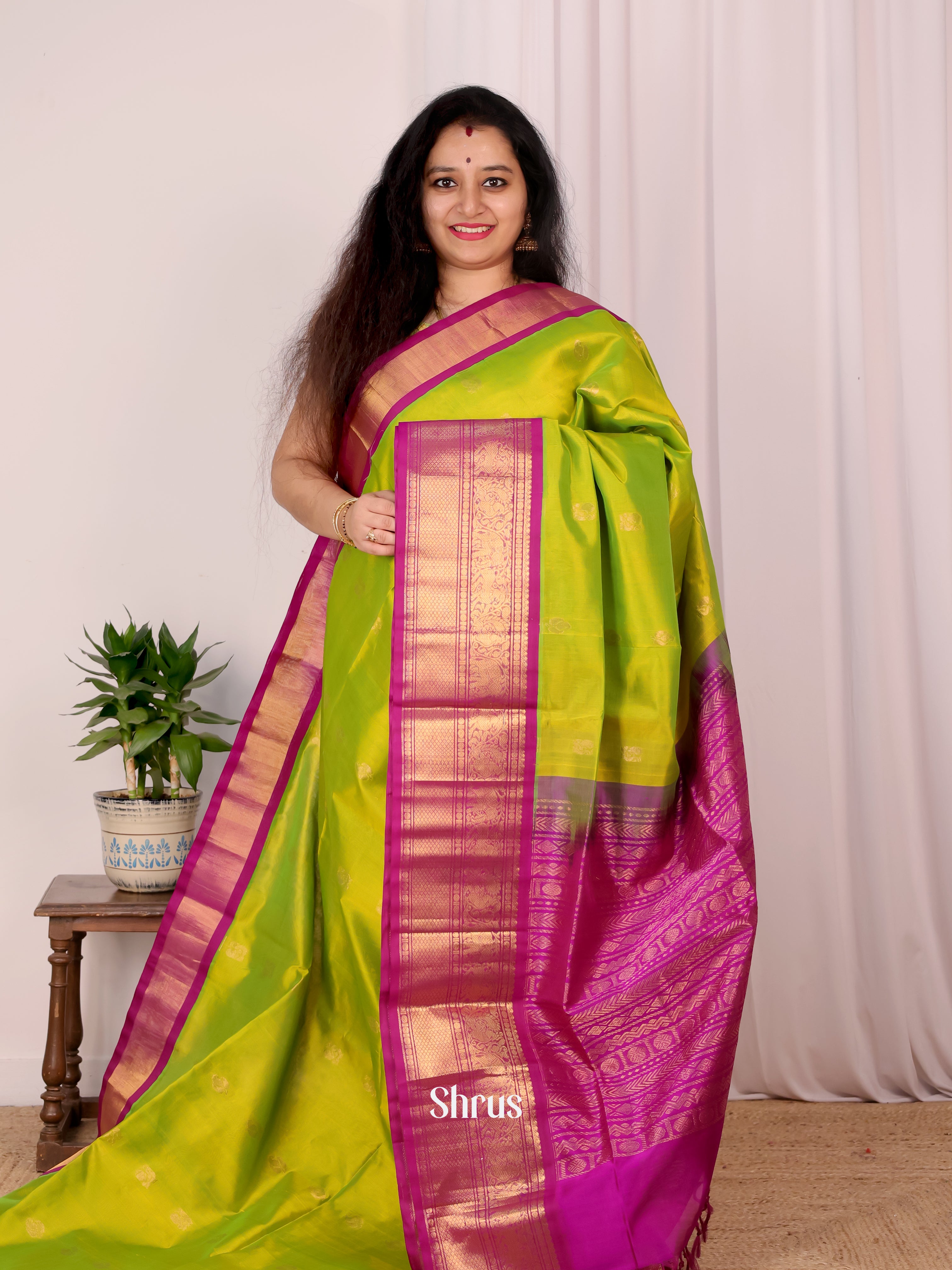 Green & Majenta - Silk Cotton Saree - Shop on Shrus.com
