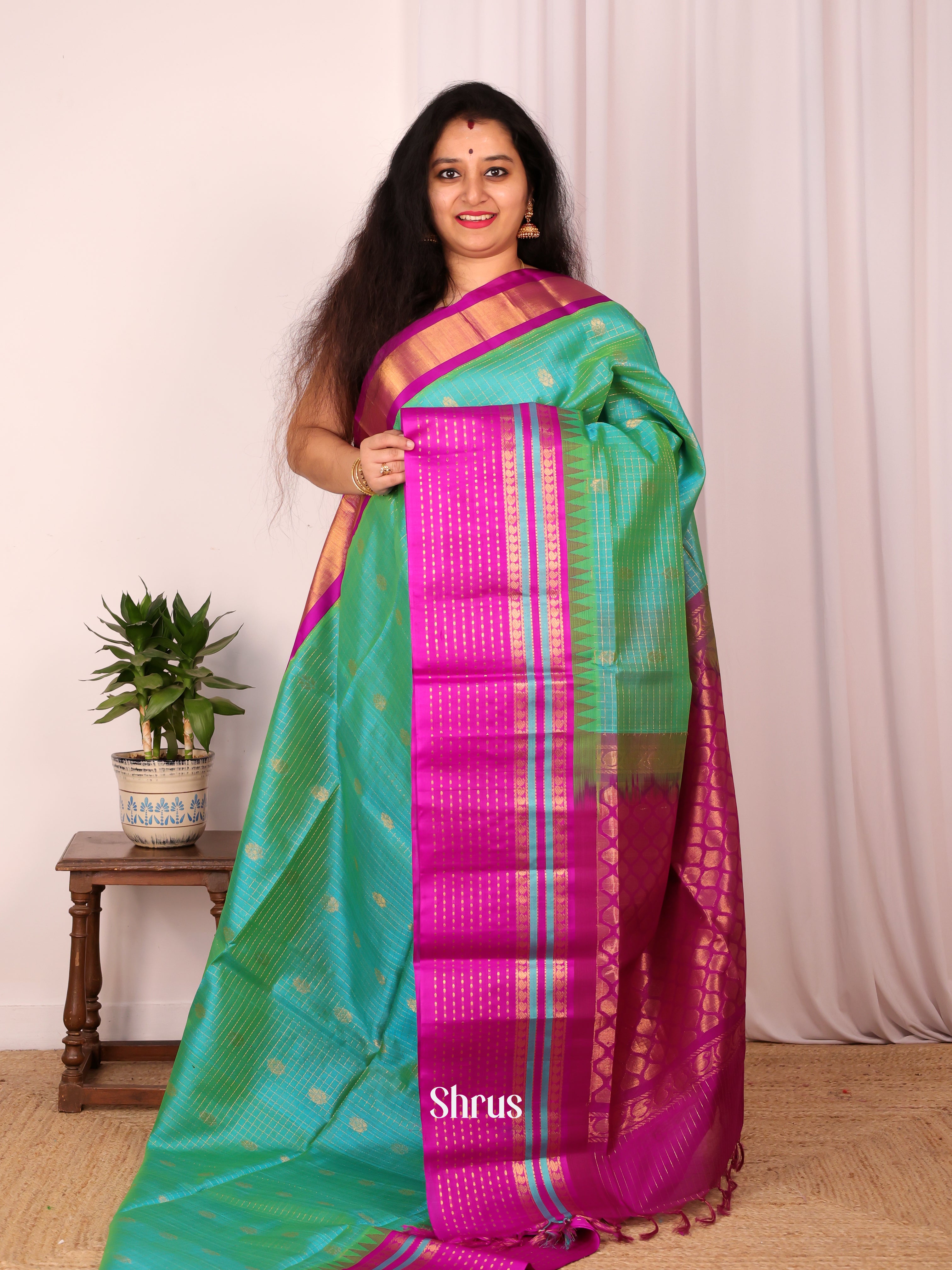 Green & Majenta - Silk Cotton Saree - Shop on Shrus.com