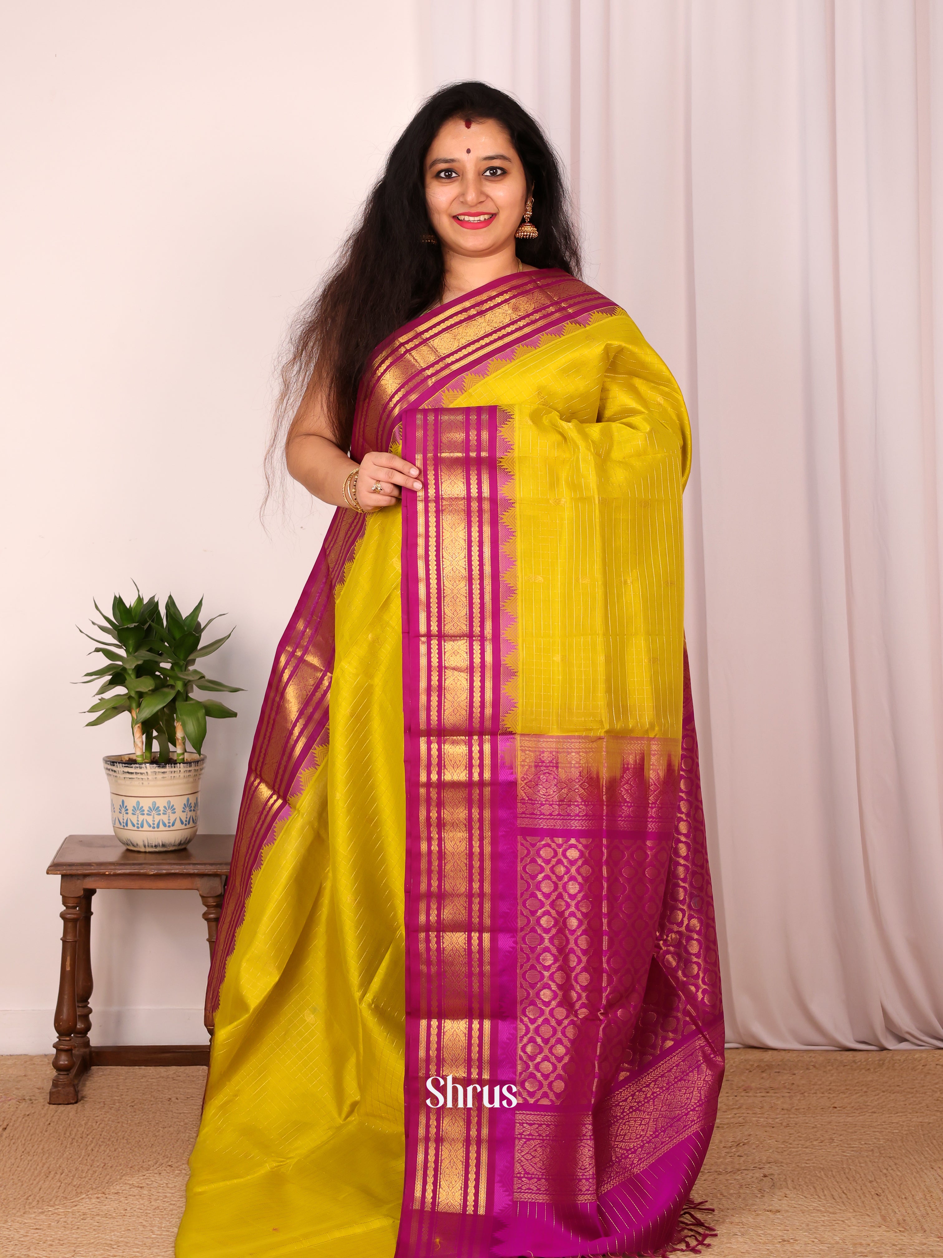 Green & Majenta - Silk Cotton Saree - Shop on Shrus.com
