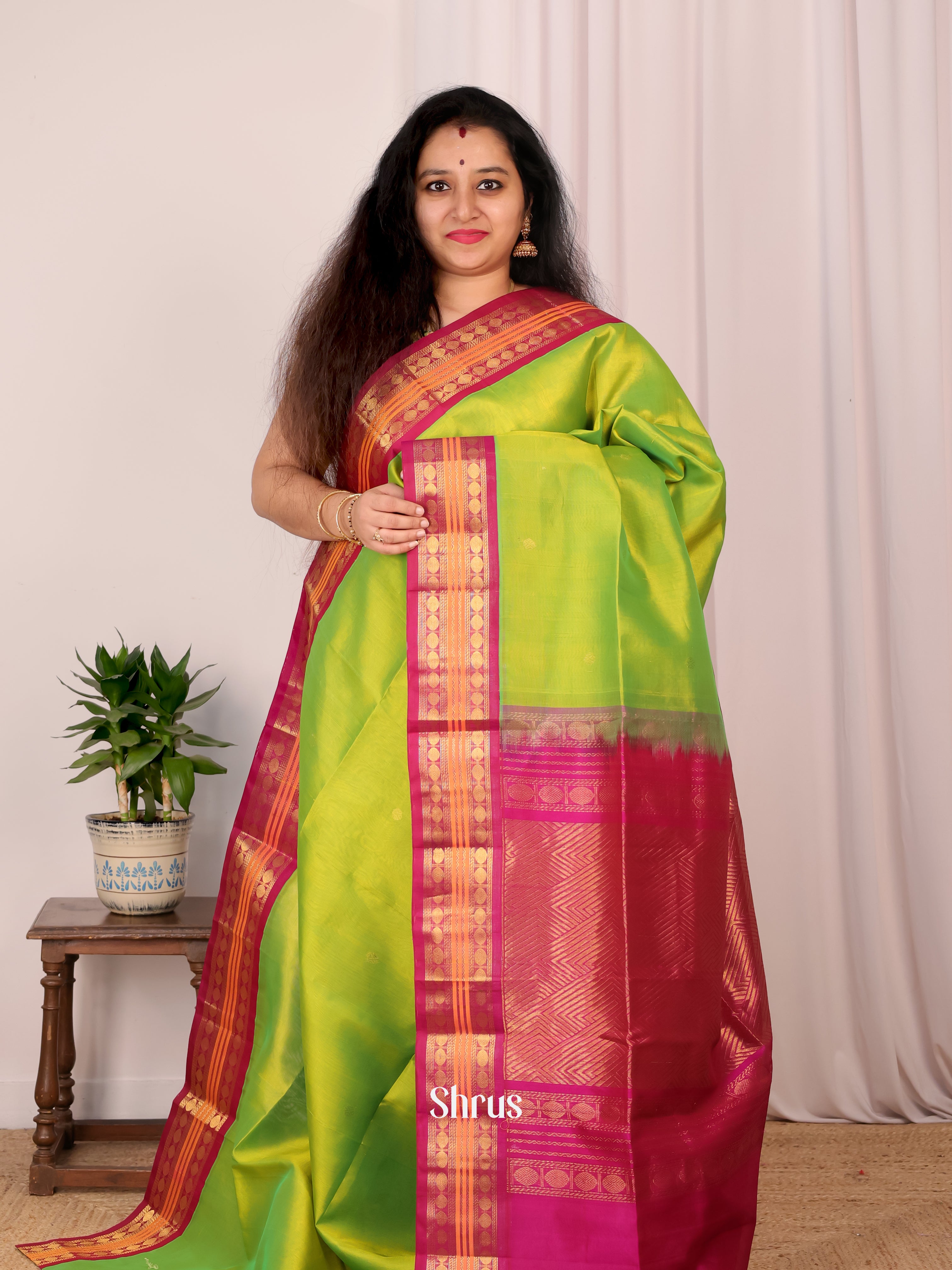 Green & Majenta - Silk Cotton Saree - Shop on Shrus.com