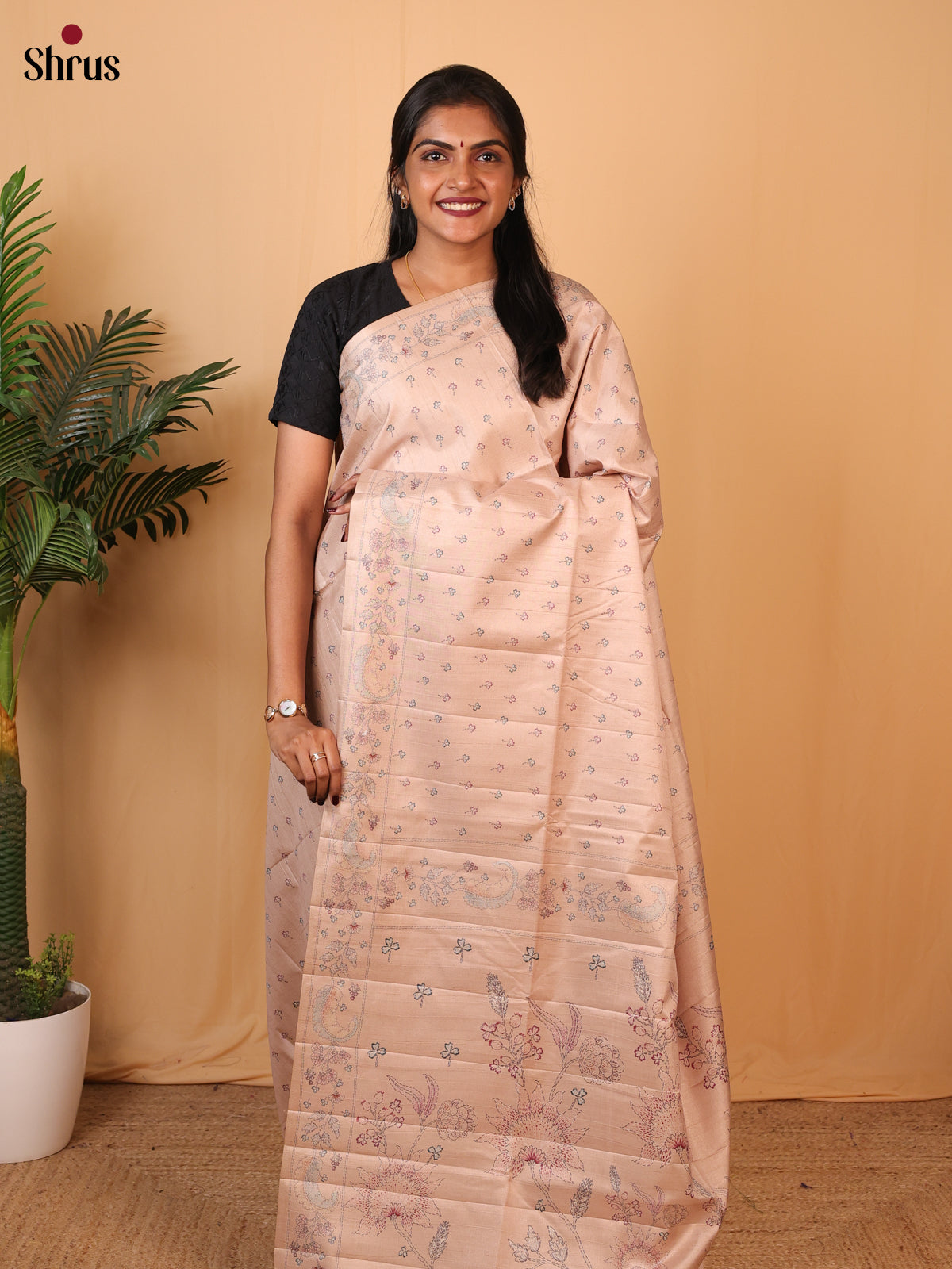 Peach - Printed Tussar Saree - Shop on Shrus.com