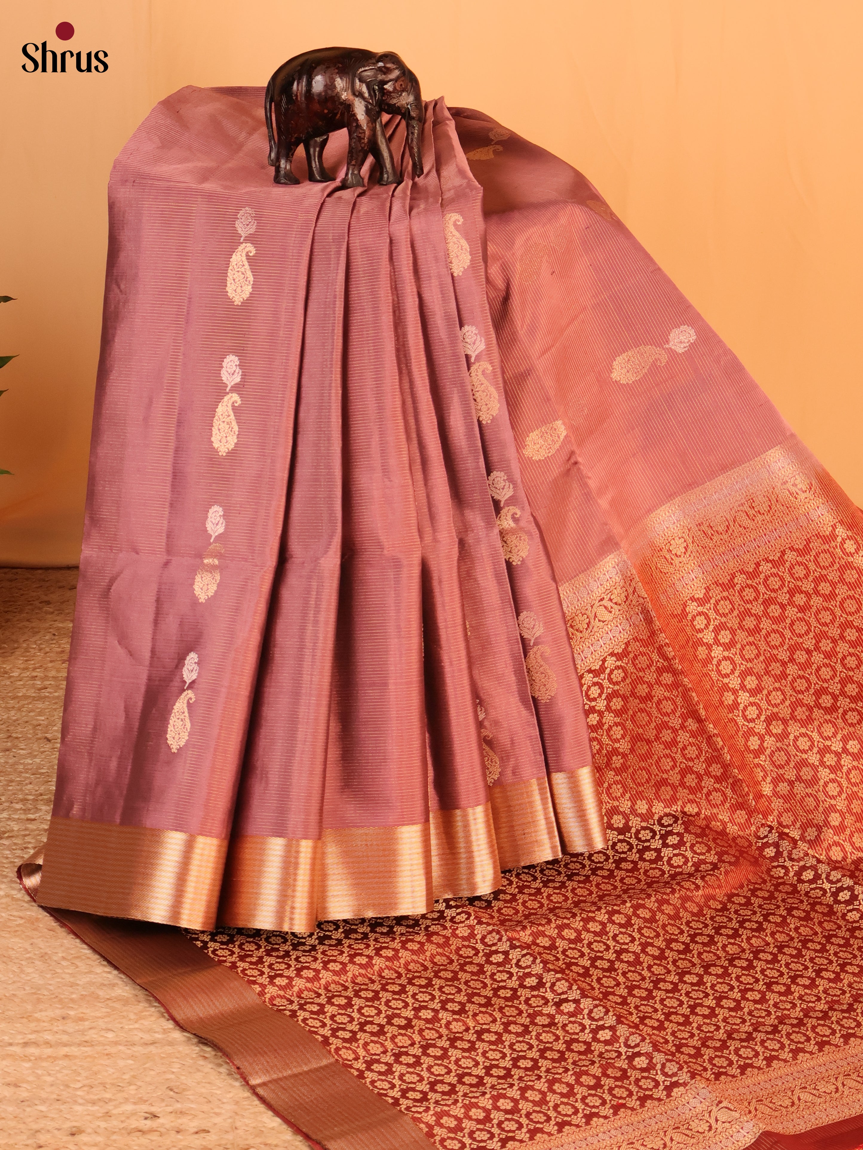 Enchanting Dusty Pink Soft Silk Saree With Paisley Zari Motifs, Zari Border & Brocade Pallu-2