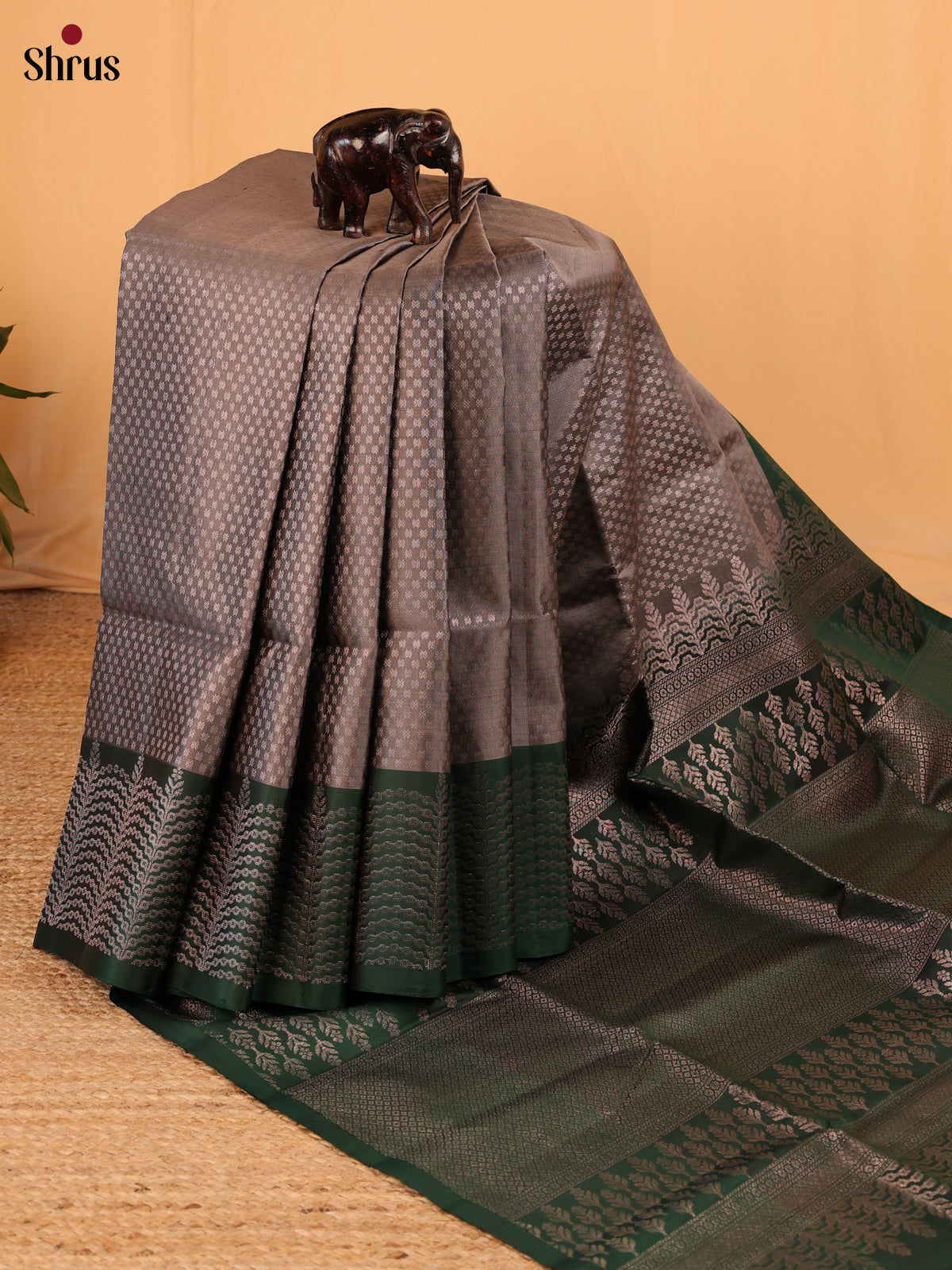 Elegant Grey Soft Silk Saree with Intricately Woven Zari Buttas, Green Brocade Border-2