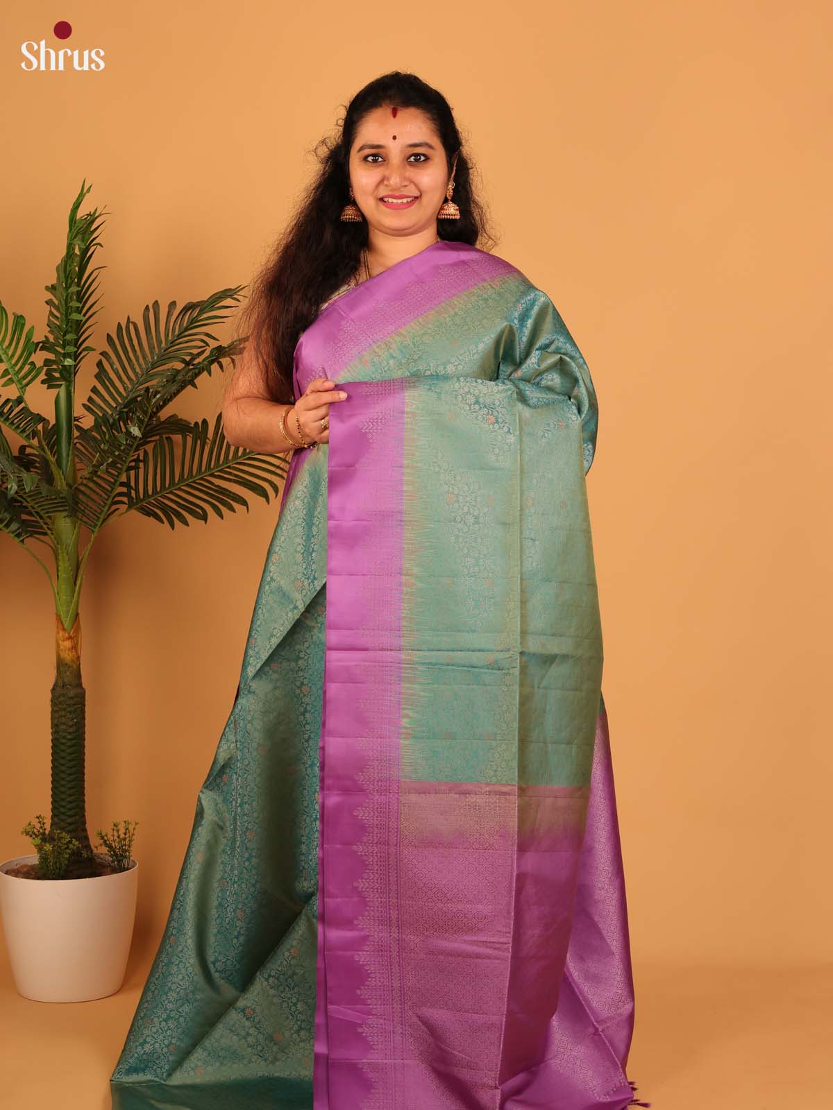 Green & Majenta- Soft Silk Saree - Shop on Shrus.com