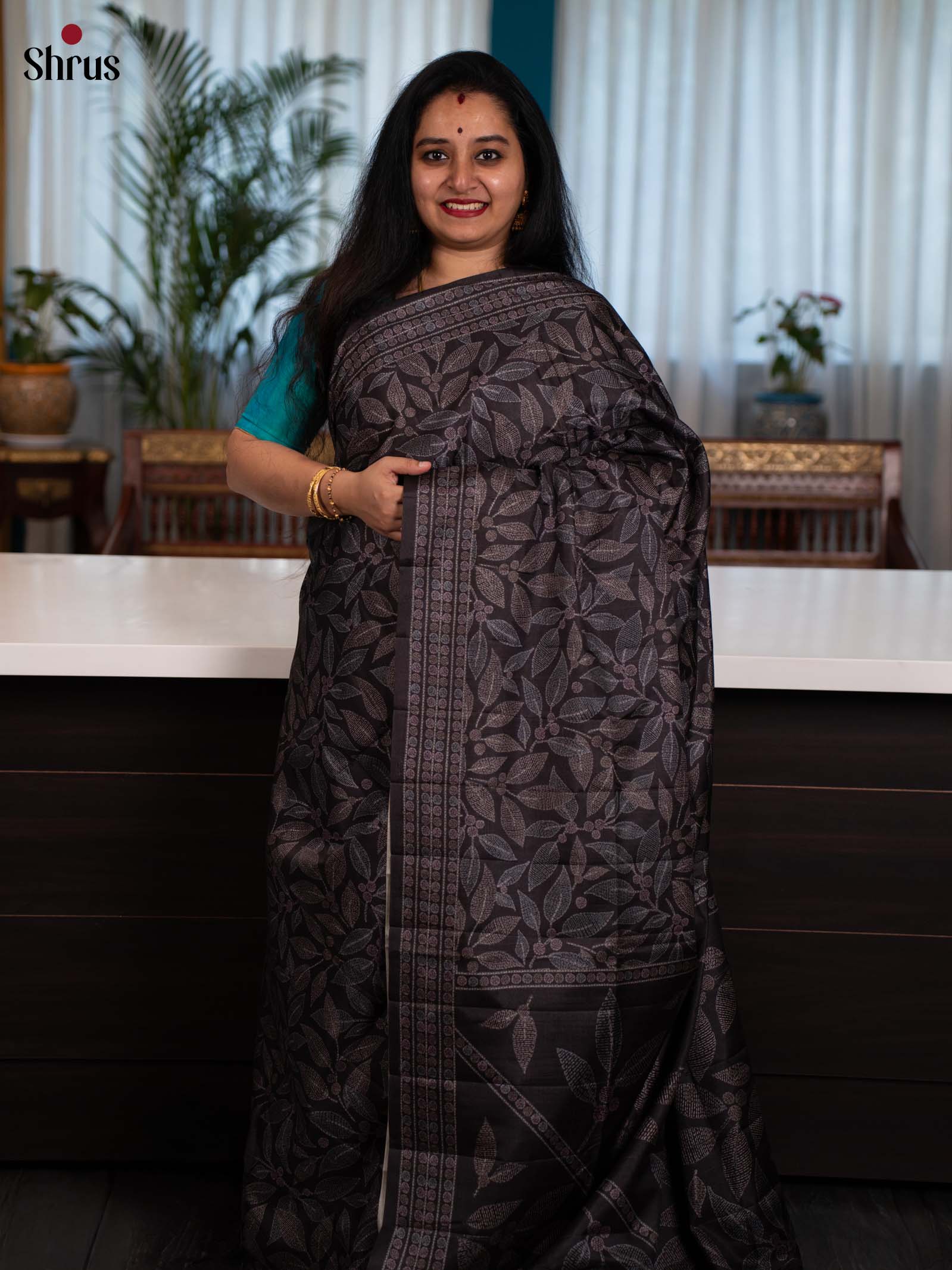 Black- Printed Tussar Saree - Shop on Shrus.com