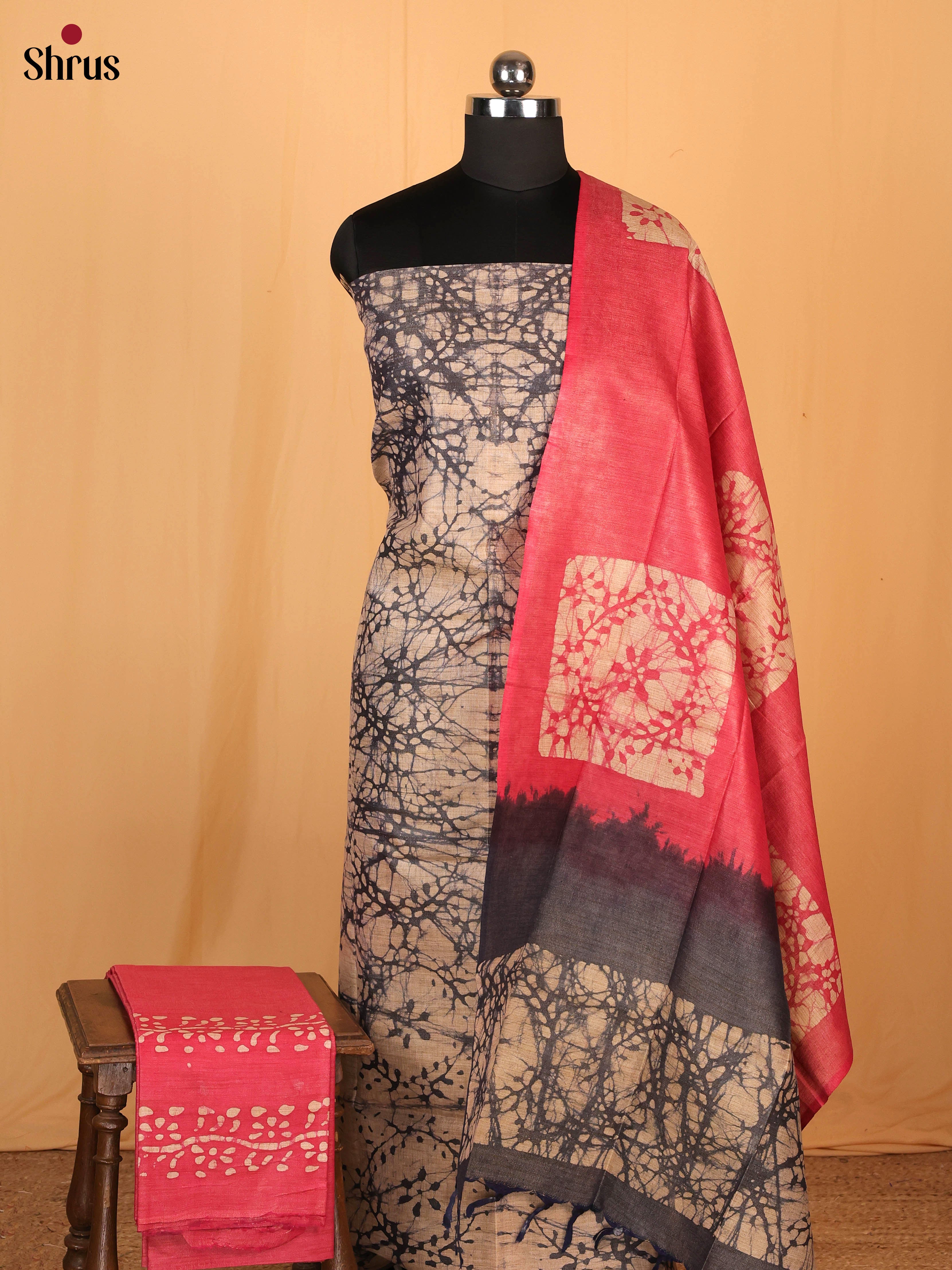 Black & Pink - Bhatik salwar - Shop on Shrus.com