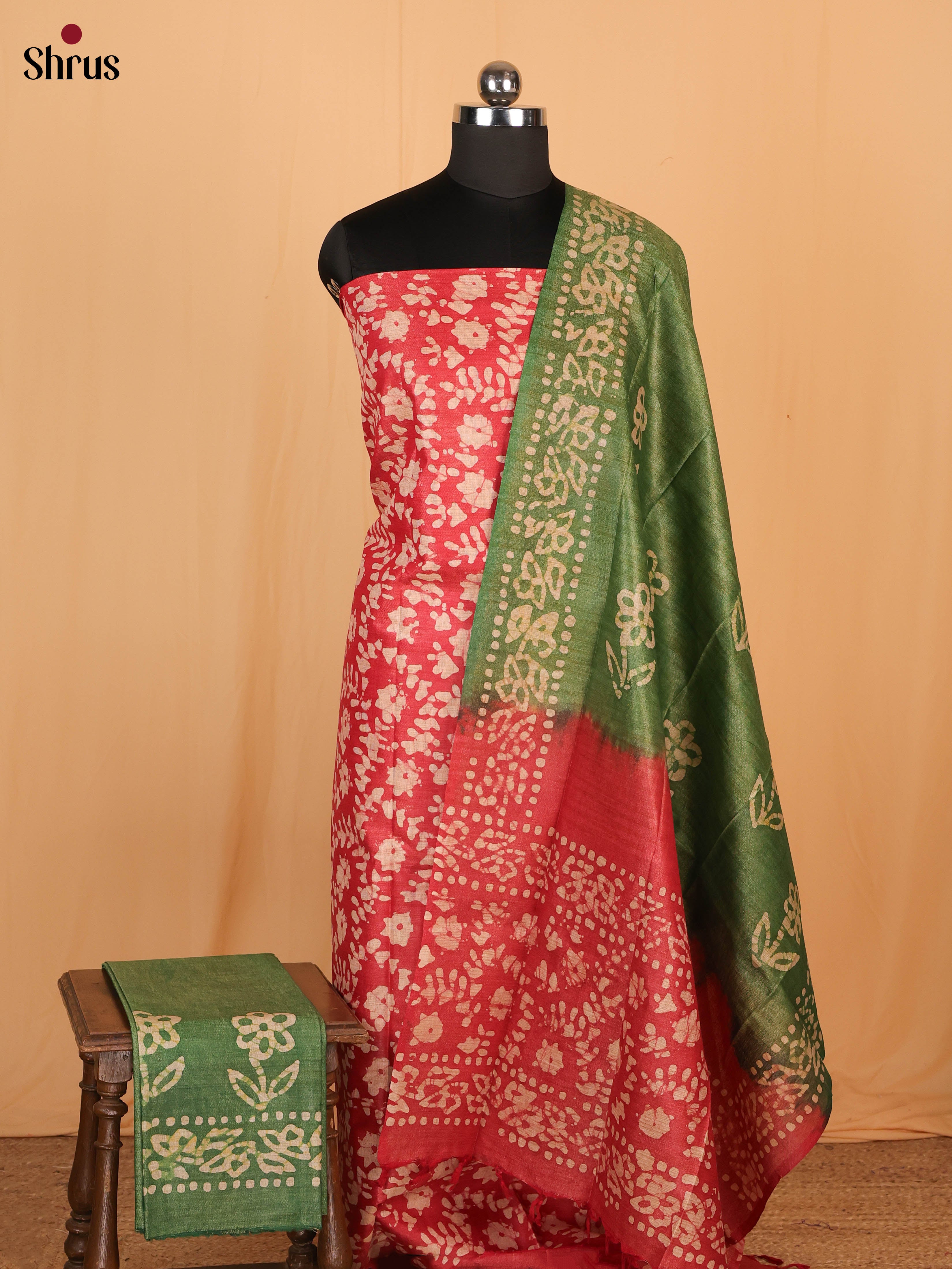 Red & Green - Bhatik salwar - Shop on Shrus.com