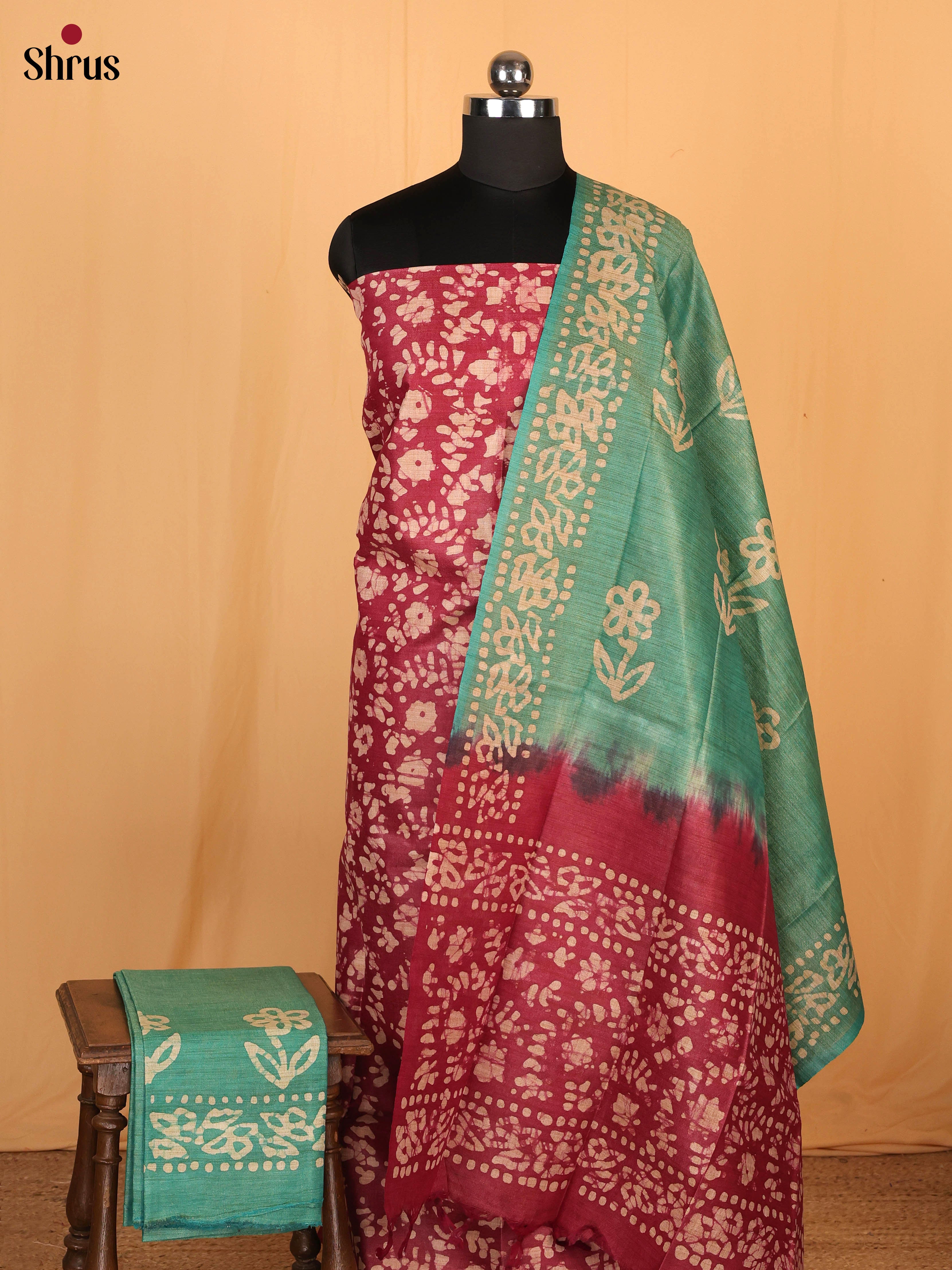 Red & Green - Bhatik salwar - Shop on Shrus.com