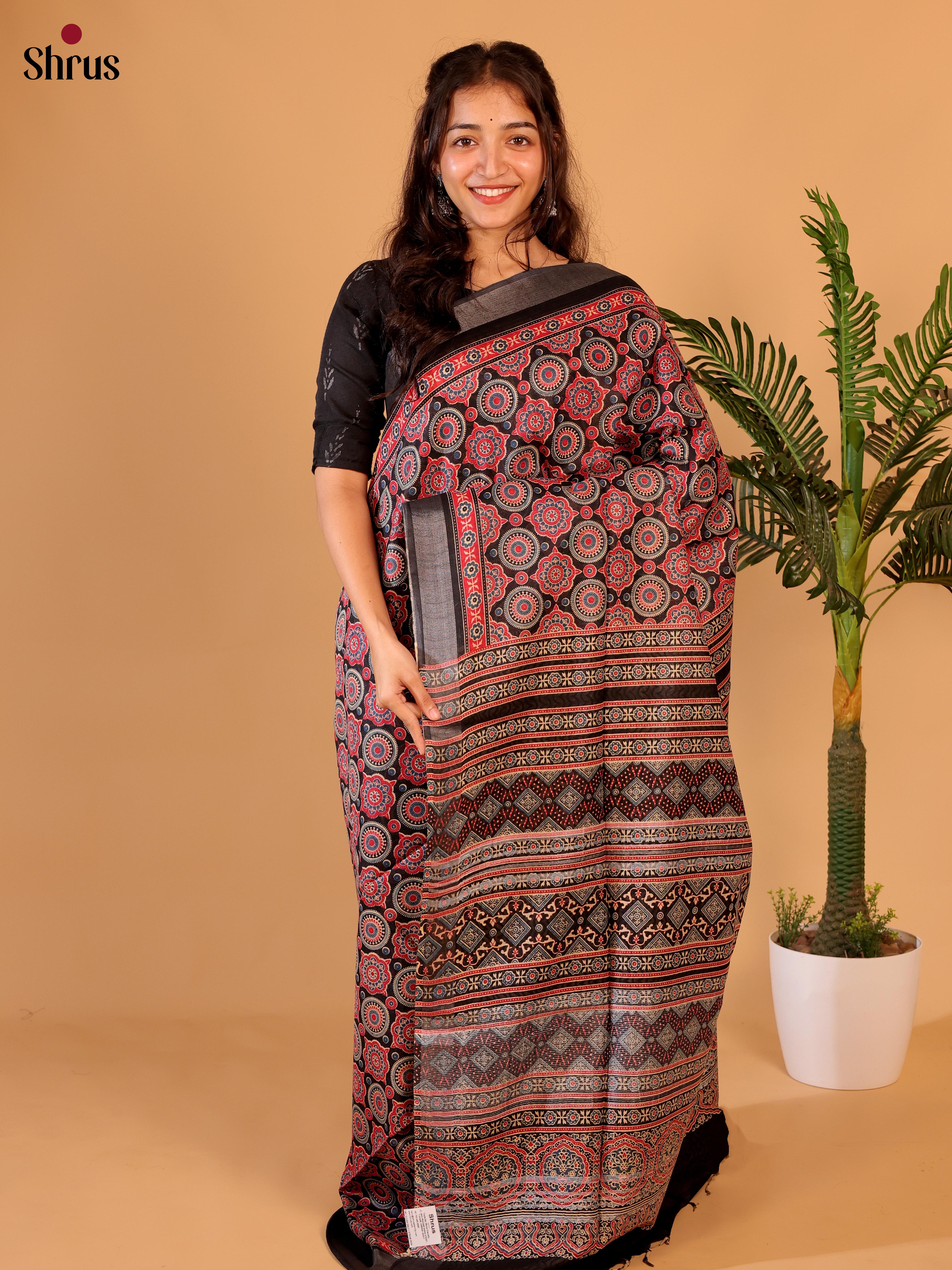 Red & Black - Linen Cotton Saree - Shop on Shrus.com