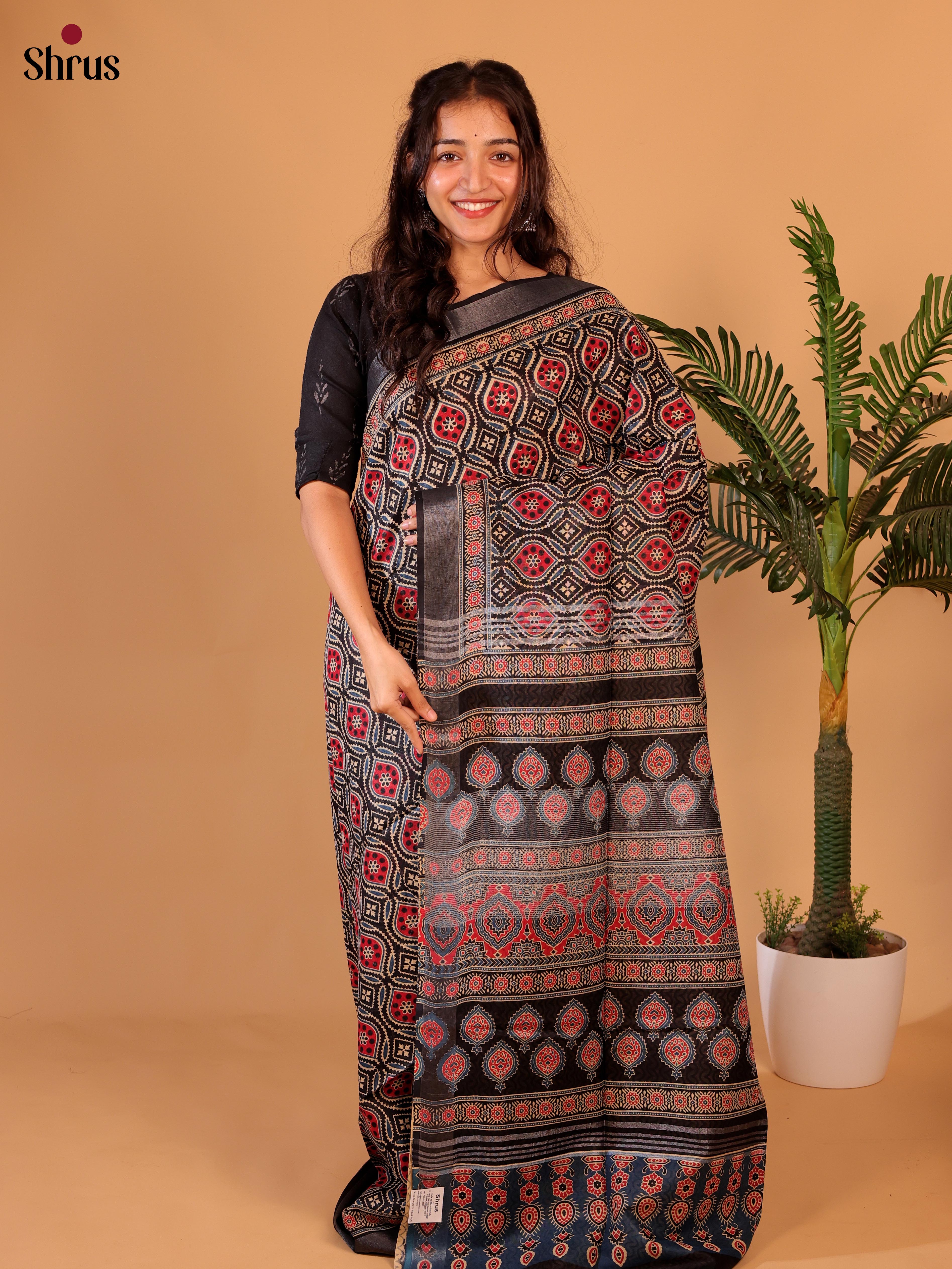 Black & Red- Linen Cotton Saree - Shop on Shrus.com