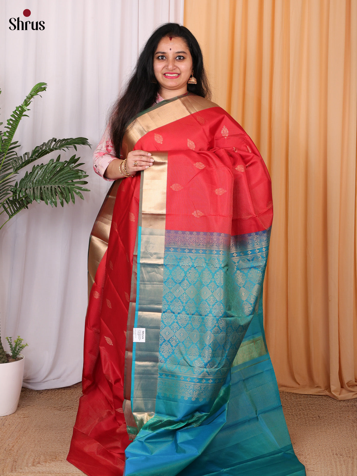 Red & Green - Kanchipuram silk Saree - Shop on Shrus.com