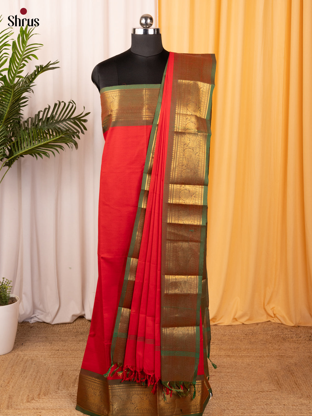 Red & Green- chettinad top & dupatta combo - Shop on Shrus.com