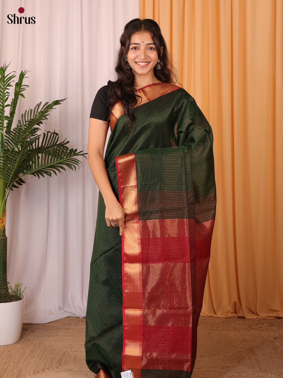 Green & Maroon - Maheshwari silkcotton Saree - Shop on Shrus.com