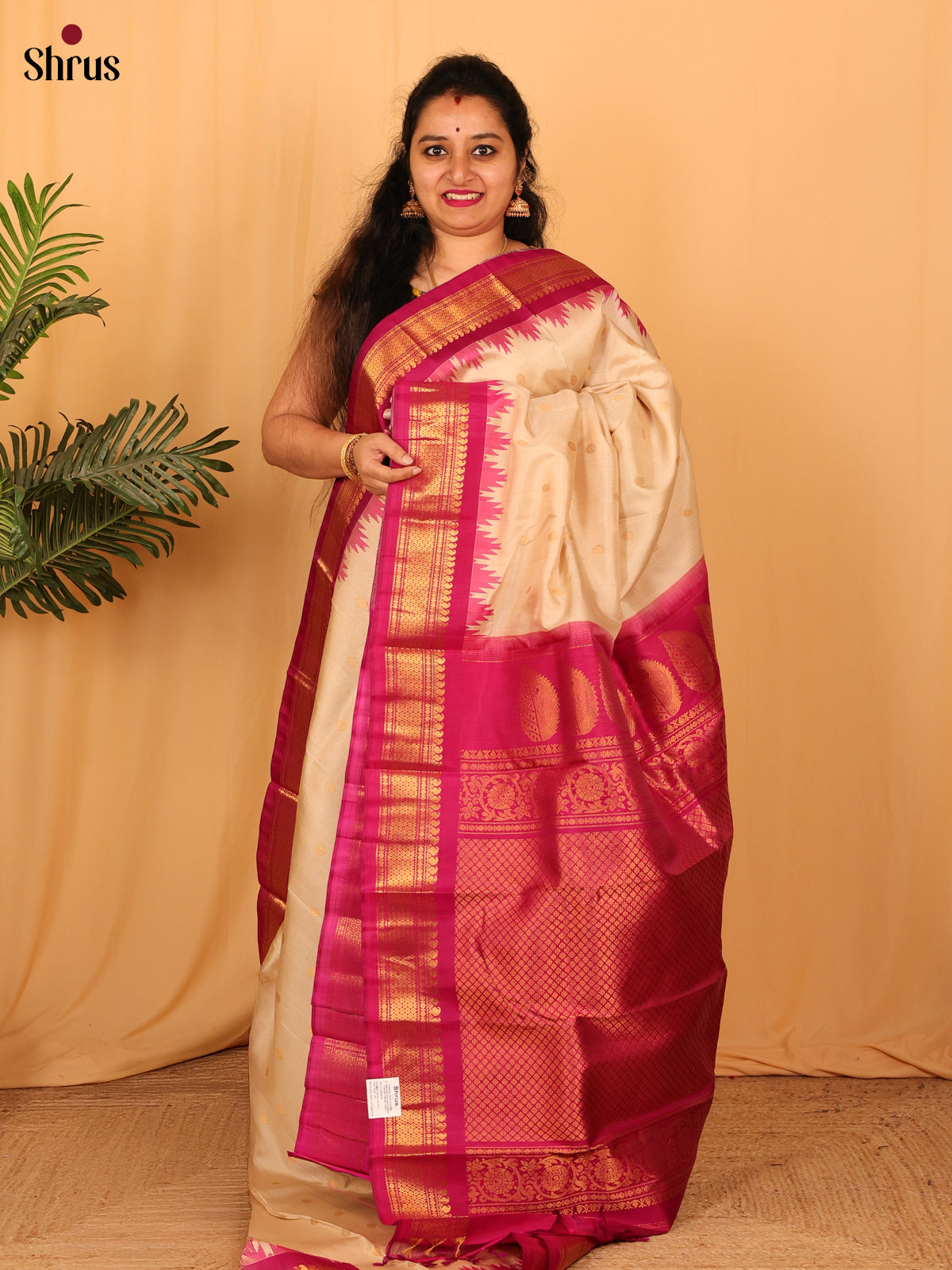 Cream & Pink - Gadwal silk Saree - Shop on Shrus.com
