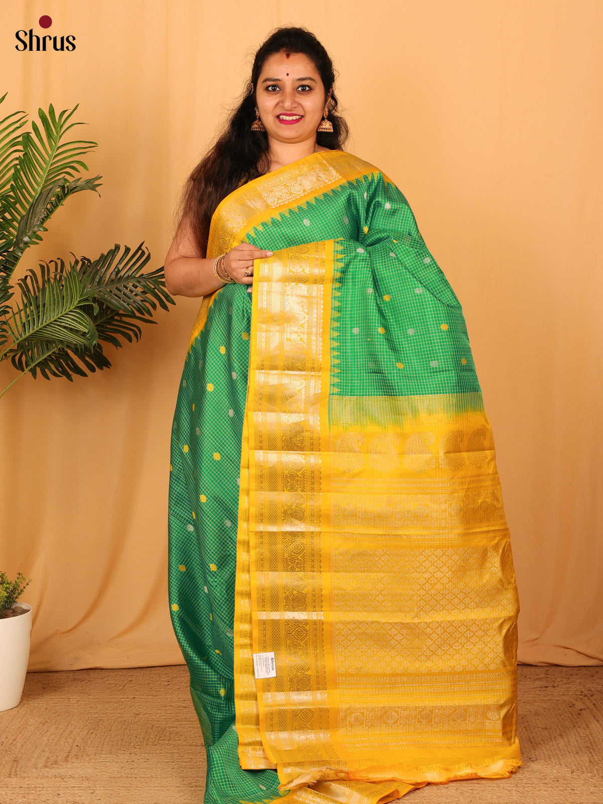 Green & Yellow - Gadwal silk Saree - Shop on Shrus.com