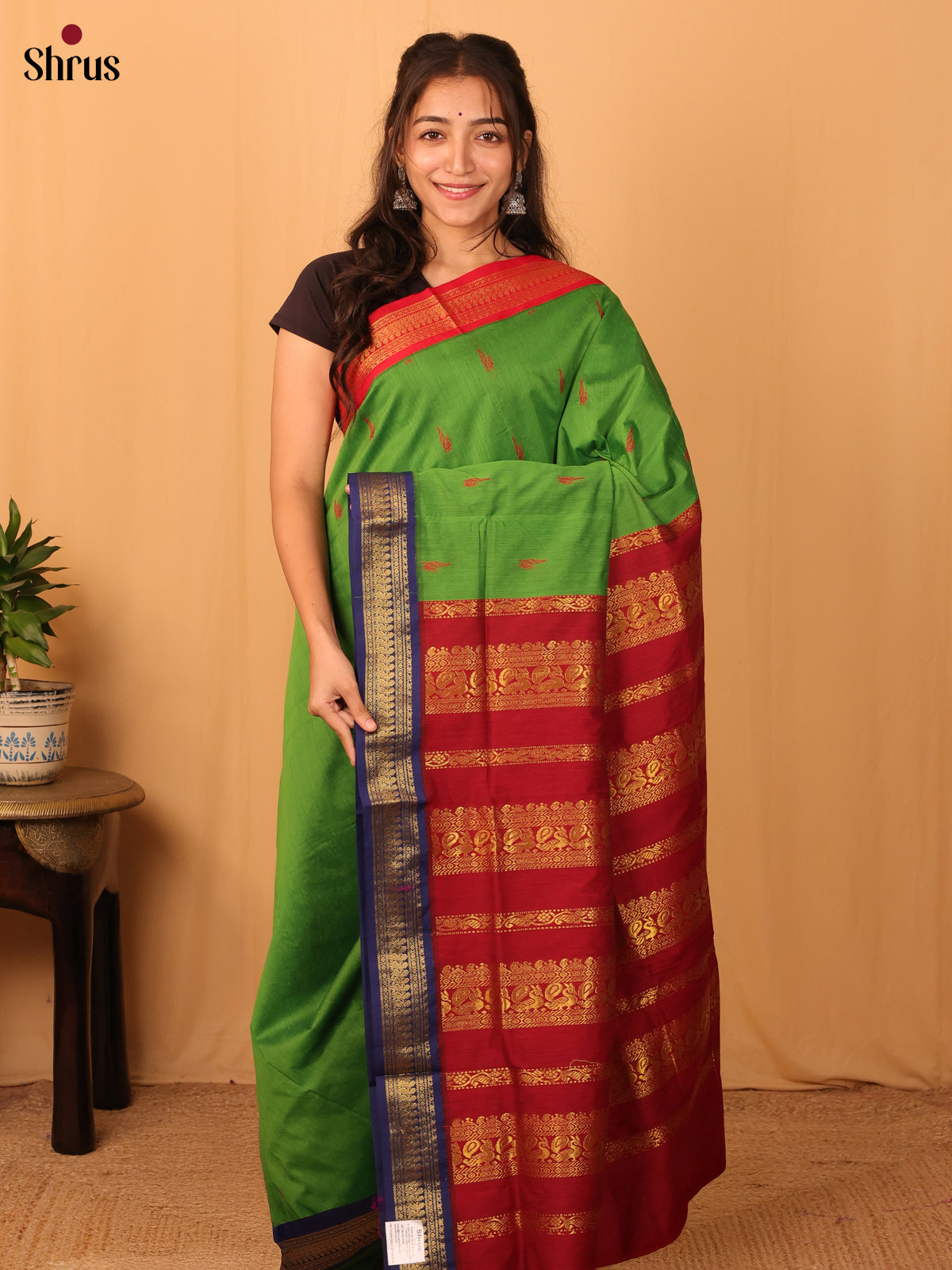 Green & Red- Kalyani Cotton Saree - Shop on Shrus.com