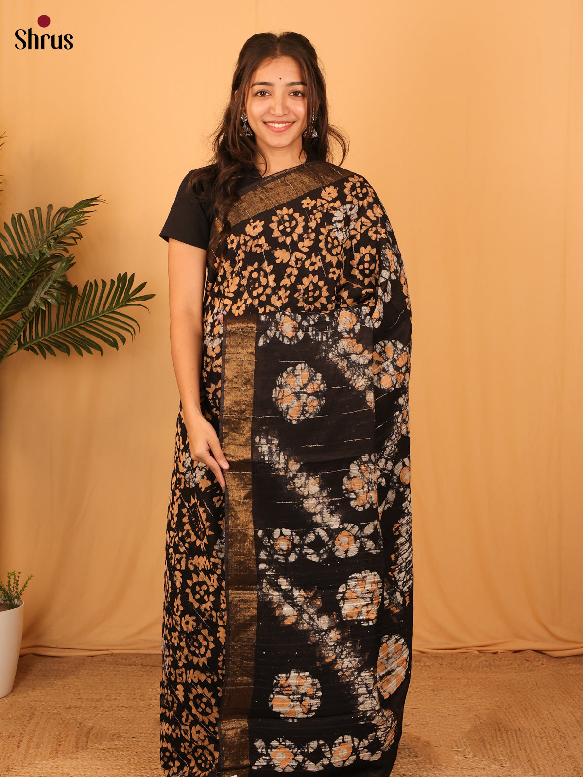 Black- Semi Chanderi Saree - Shop on Shrus.com