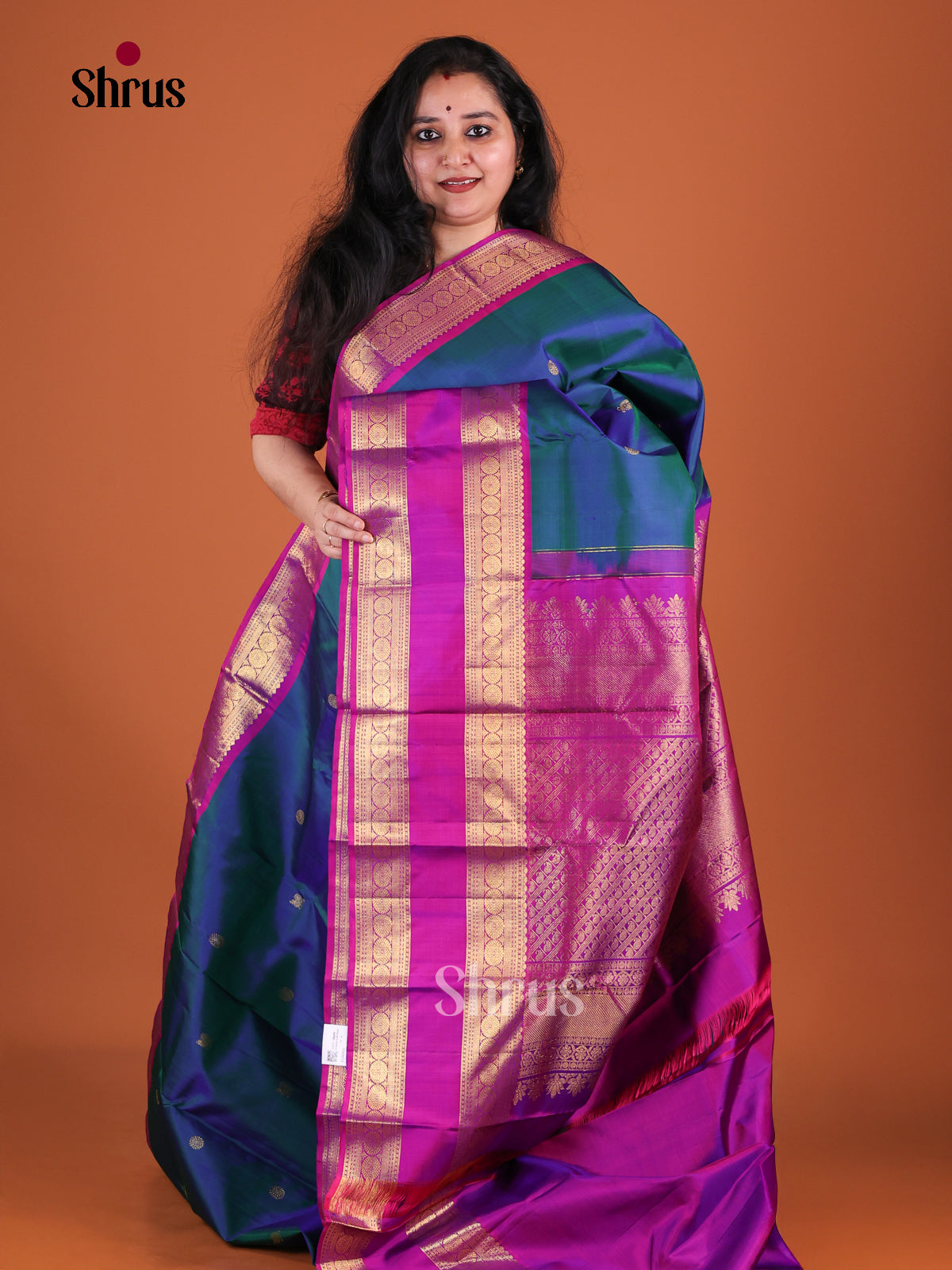 Classic Peacock Blue Kanchipuram Saree With Bird & Circular Buttas| Magenta Pink Rettapet Border & Brocade Pallu
