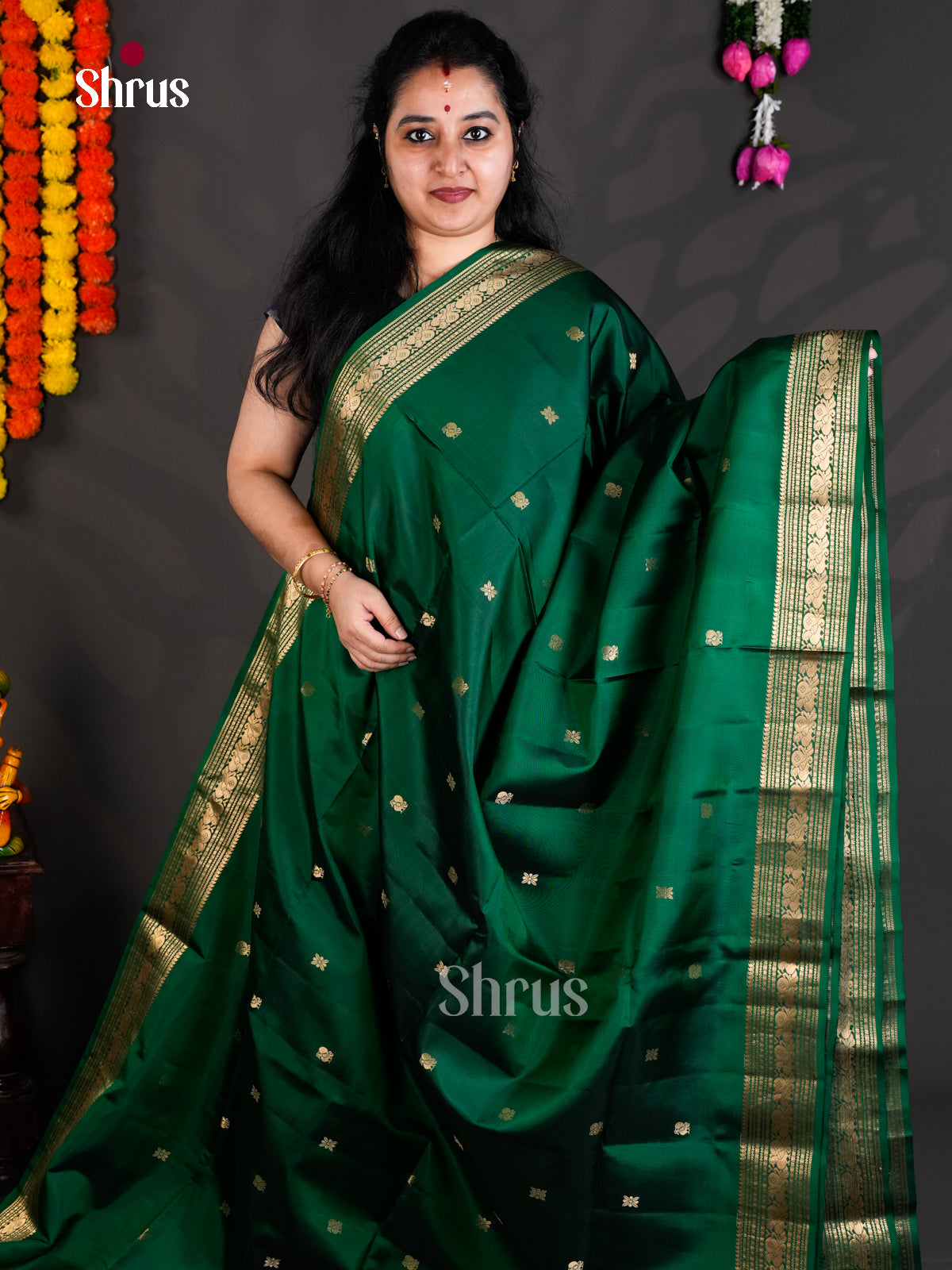 Buy Buy Classy Green Pure Soft Silk Saree with Gold buttas, Zari Woven Border & Brocade Pallu