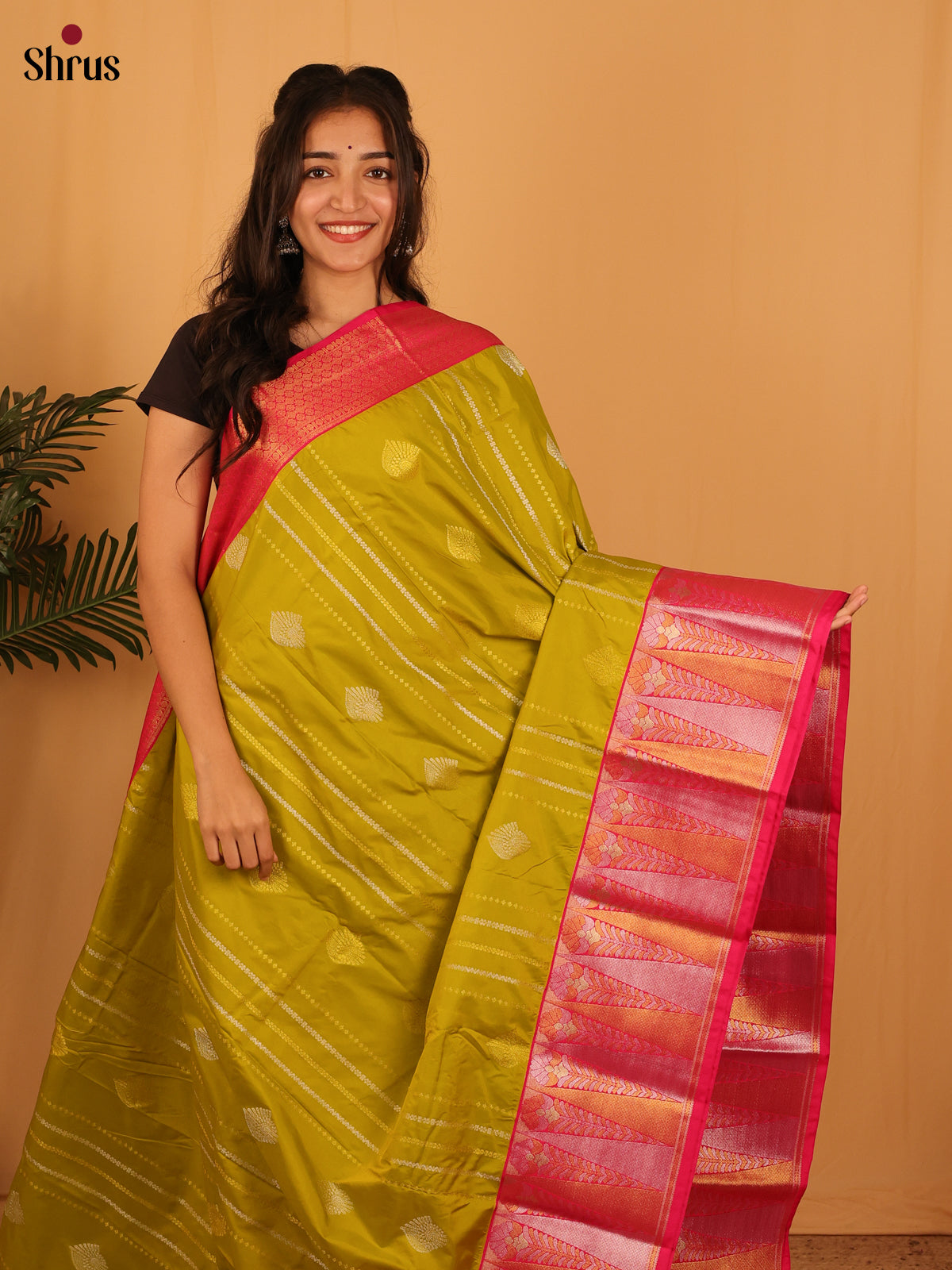 Lime Green & Reddish Pink - Bangalori silk Saree - Shop on Shrus.com