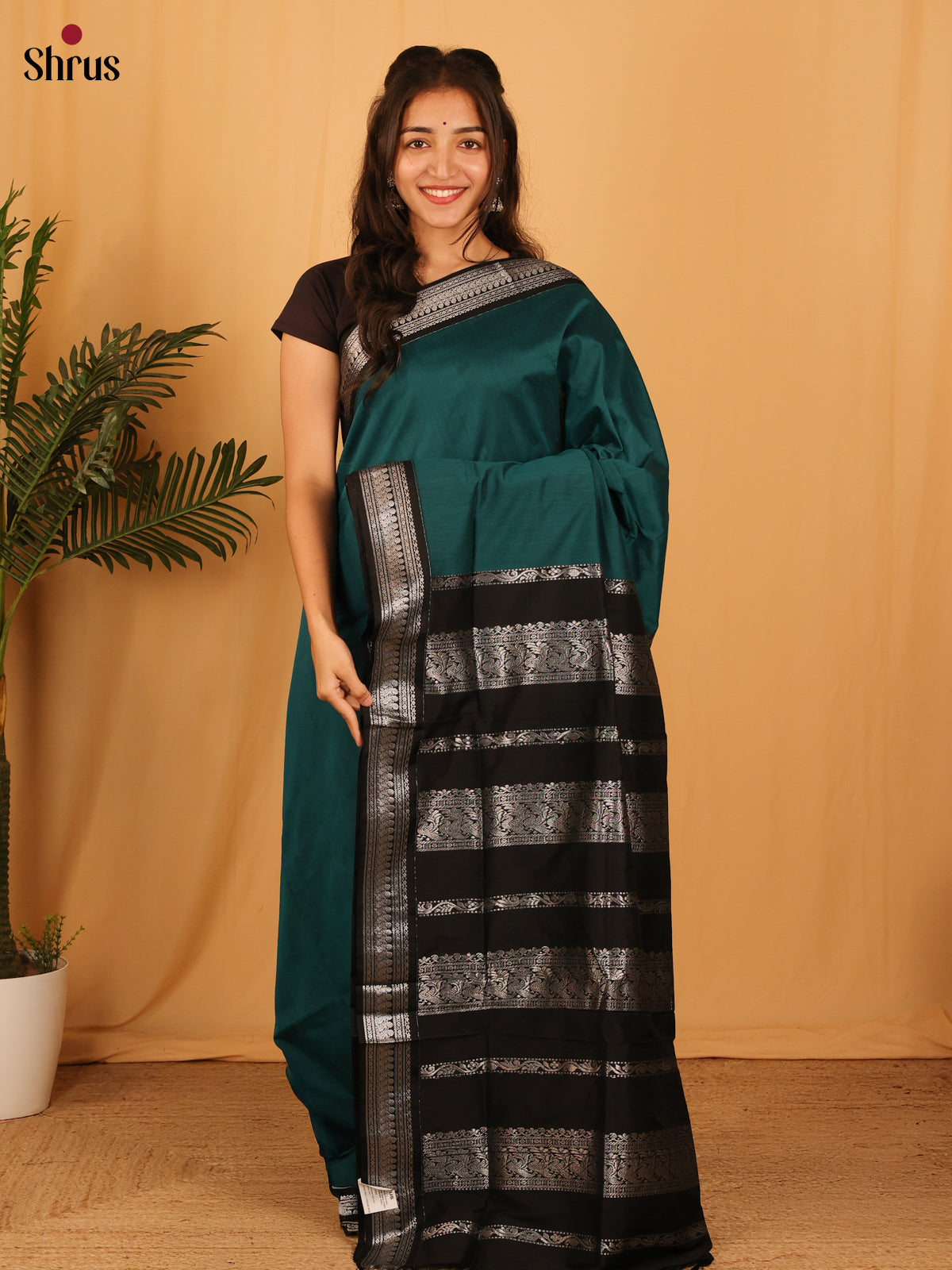 Green & Black- Kalyani Cotton Saree - Shop on Shrus.com