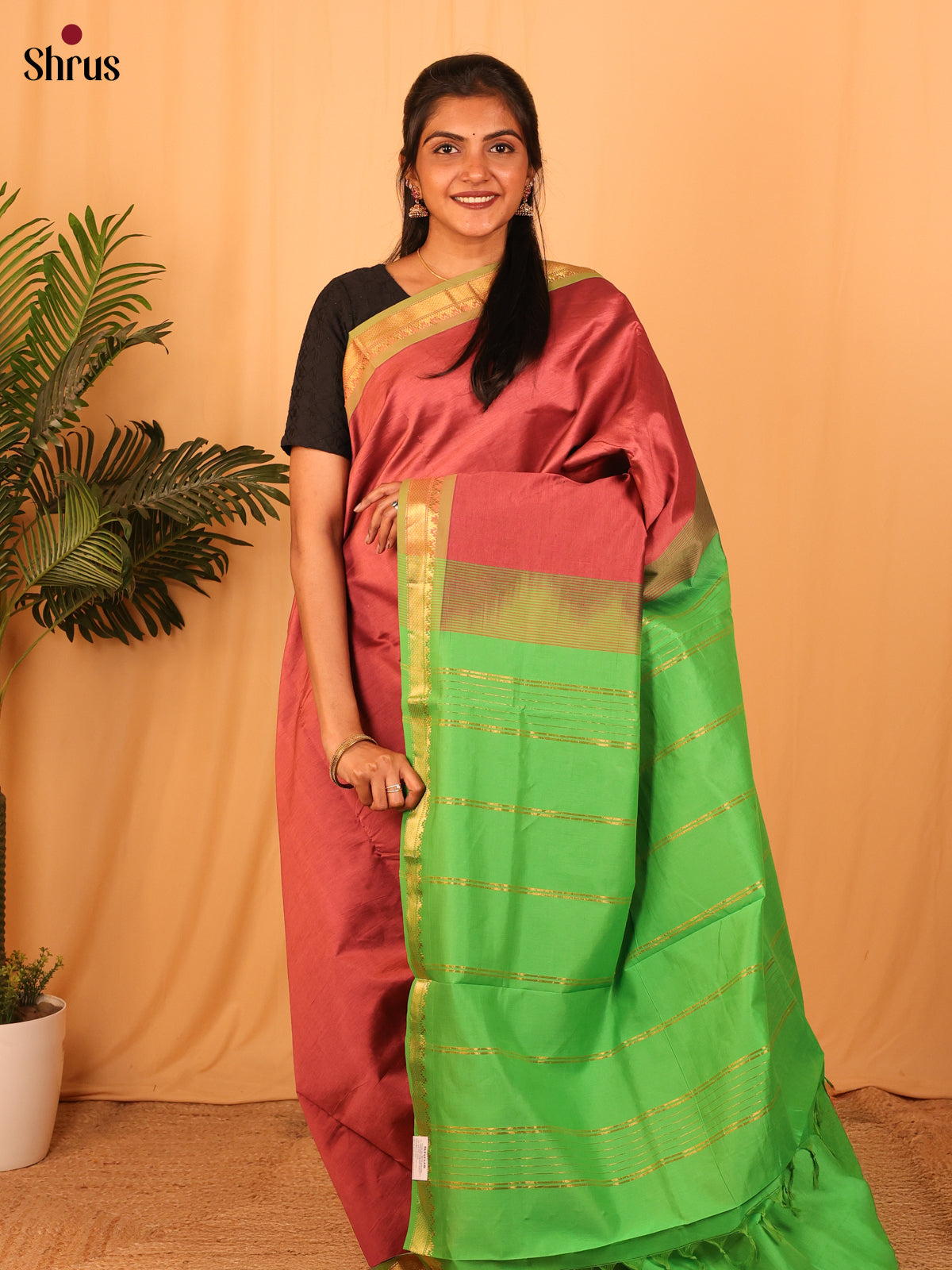 Onion Peel & Green - Silkcotton-halfpure Saree - Shop on Shrus.com