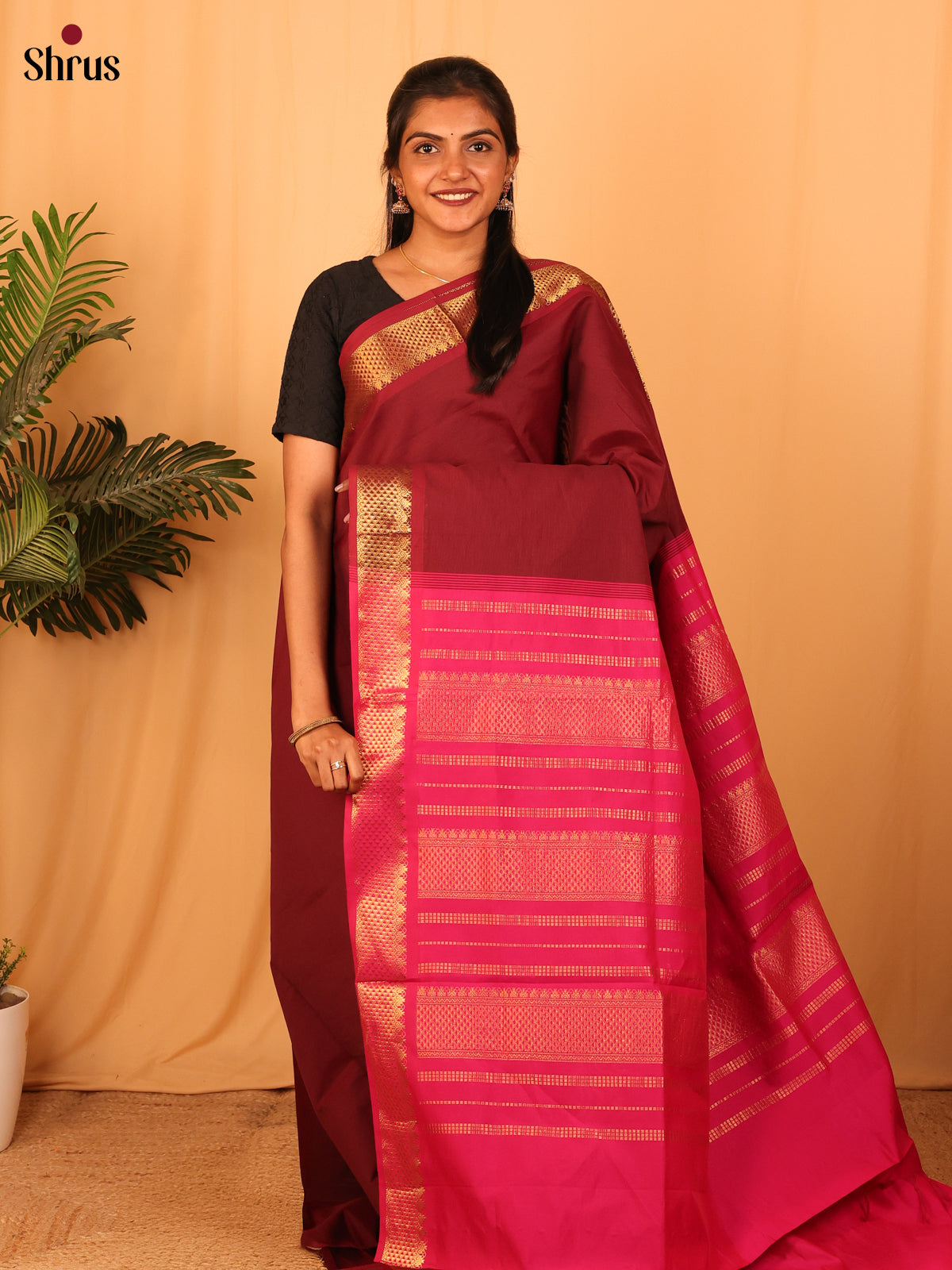 Maroon & Pink - Silkcotton-halfpure Saree - Shop on Shrus.com