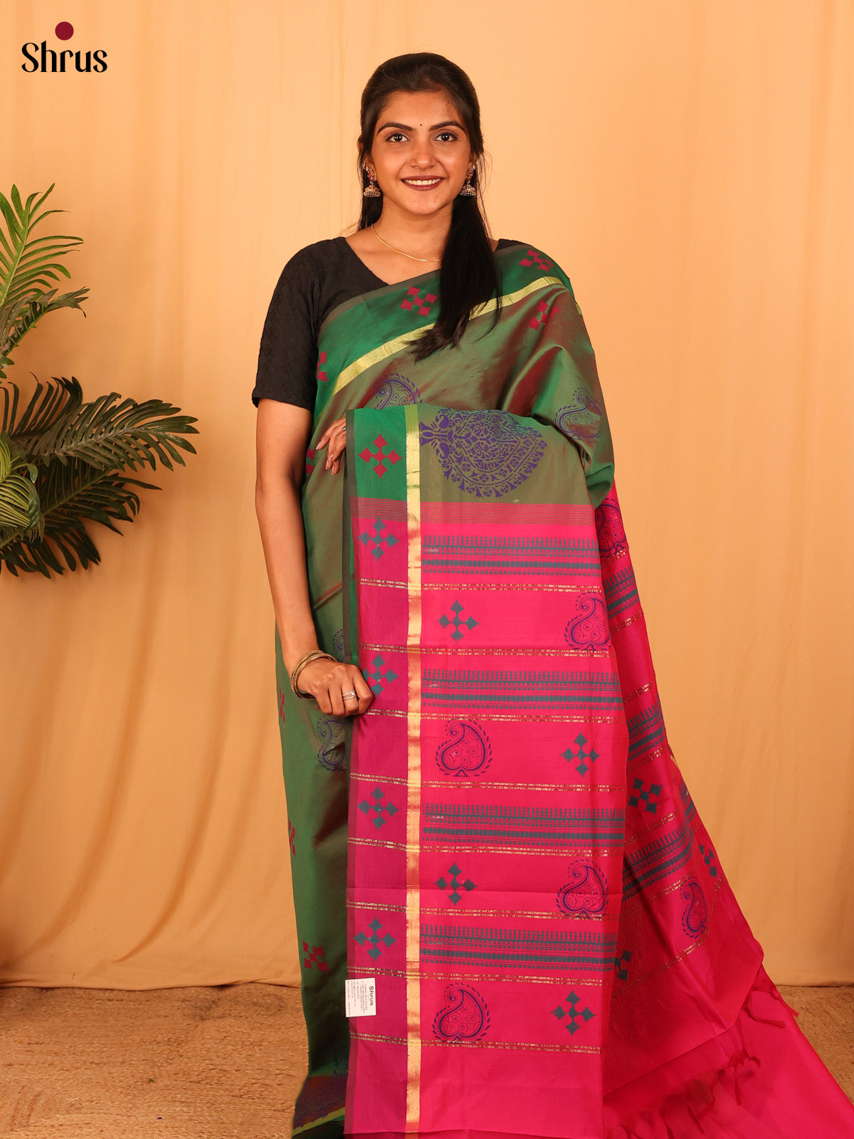 Green & Pink - Silkcotton-halfpure Saree - Shop on Shrus.com