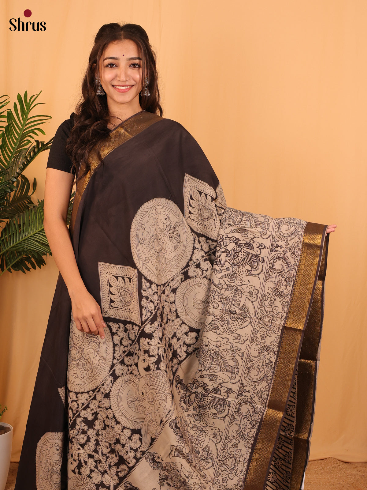 Black & Cream - Mangalagiri silkcotton Saree - Shop on Shrus.com