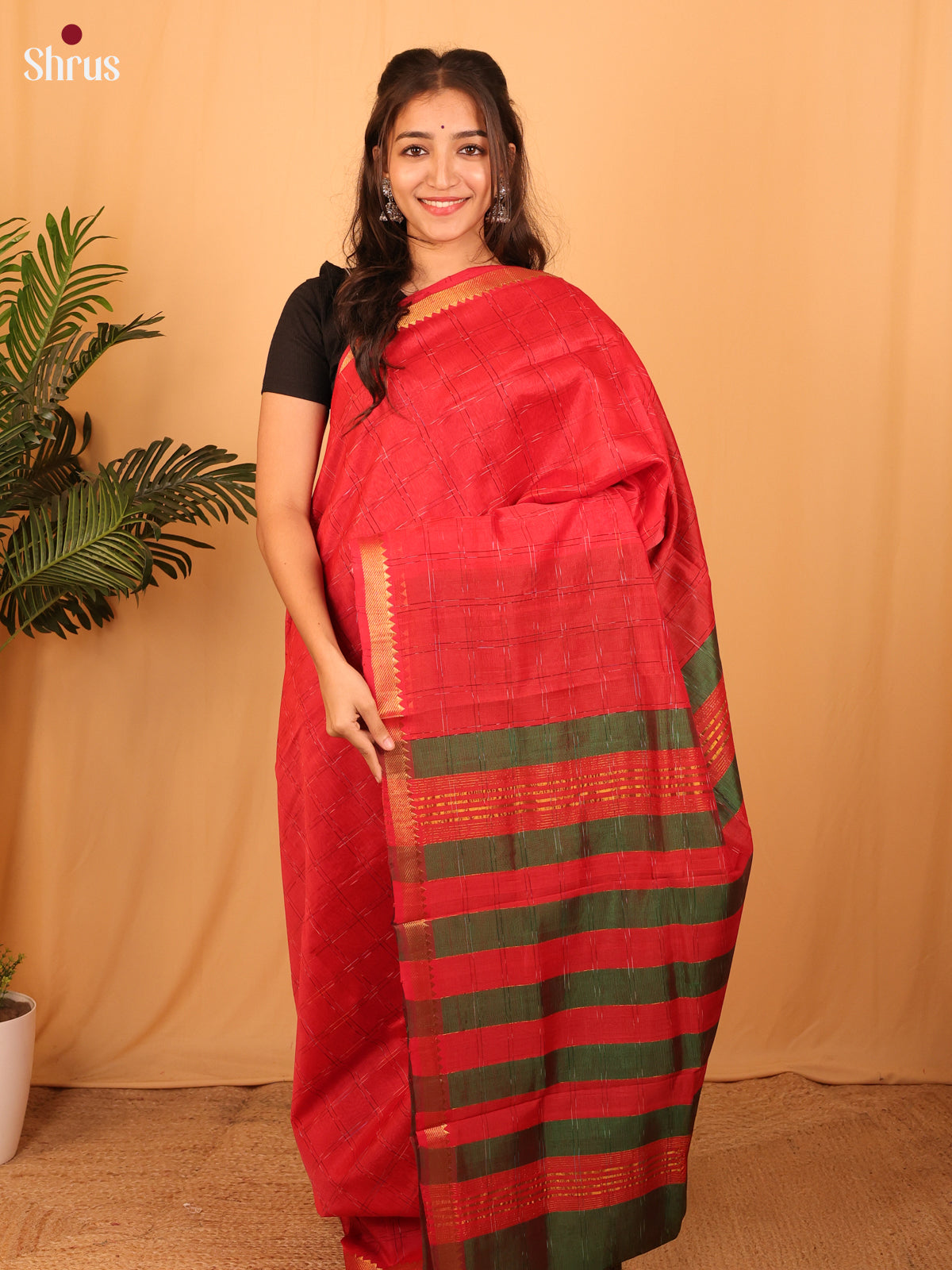 Red & Green - Mangalagiri silkcotton Saree - Shop on Shrus.com