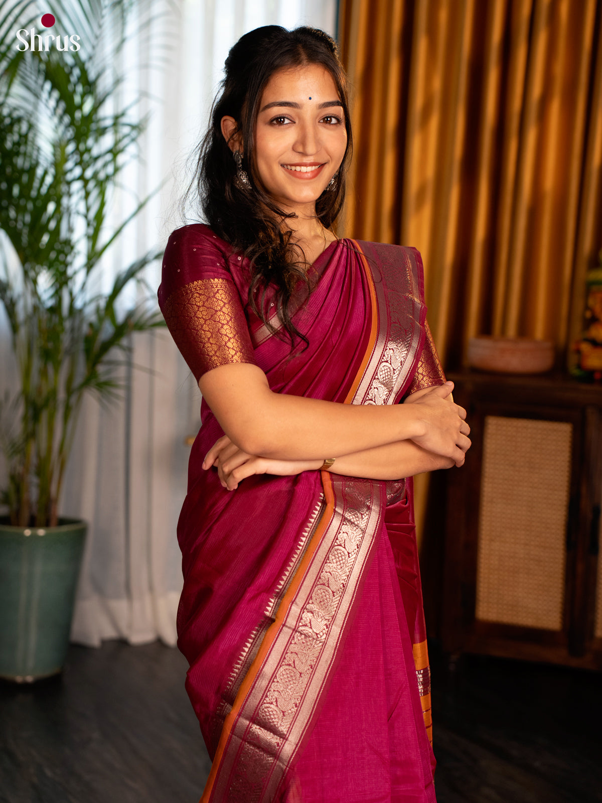 Majenta & Mustard - Mangalagiri silkcotton Saree with Silver Zari Border - Shop on Shrus.com