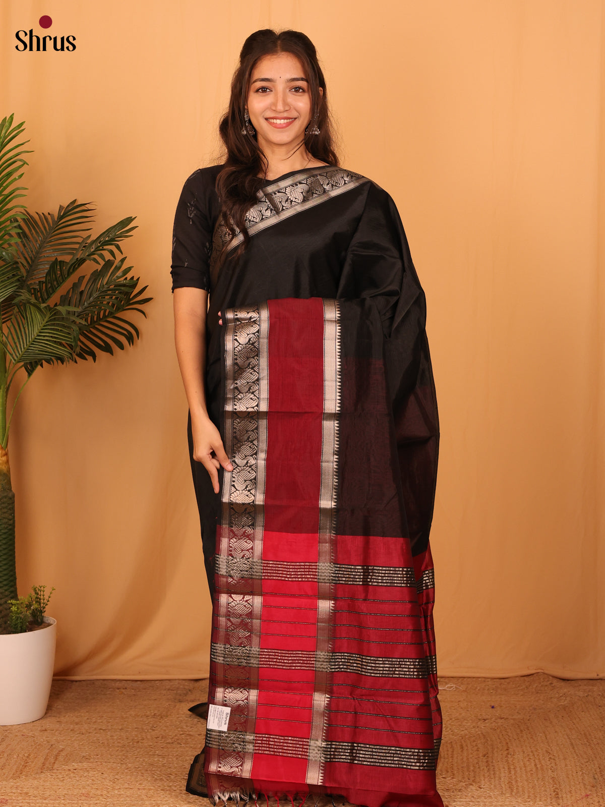 Black & Maroon - Mangalagiri silkcotton Saree with Silver Zari Border - Shop on Shrus.com