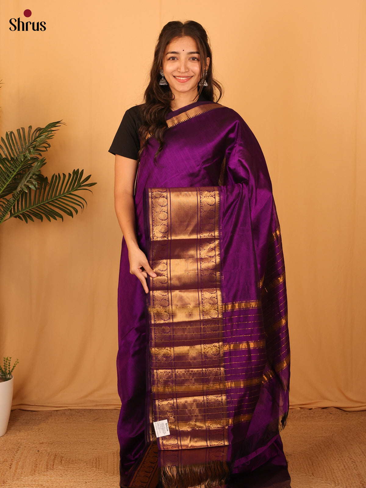 Violet(Single Tone) - Mangalagiri silkcotton Saree with Gold Zari Border - Shop on Shrus.com