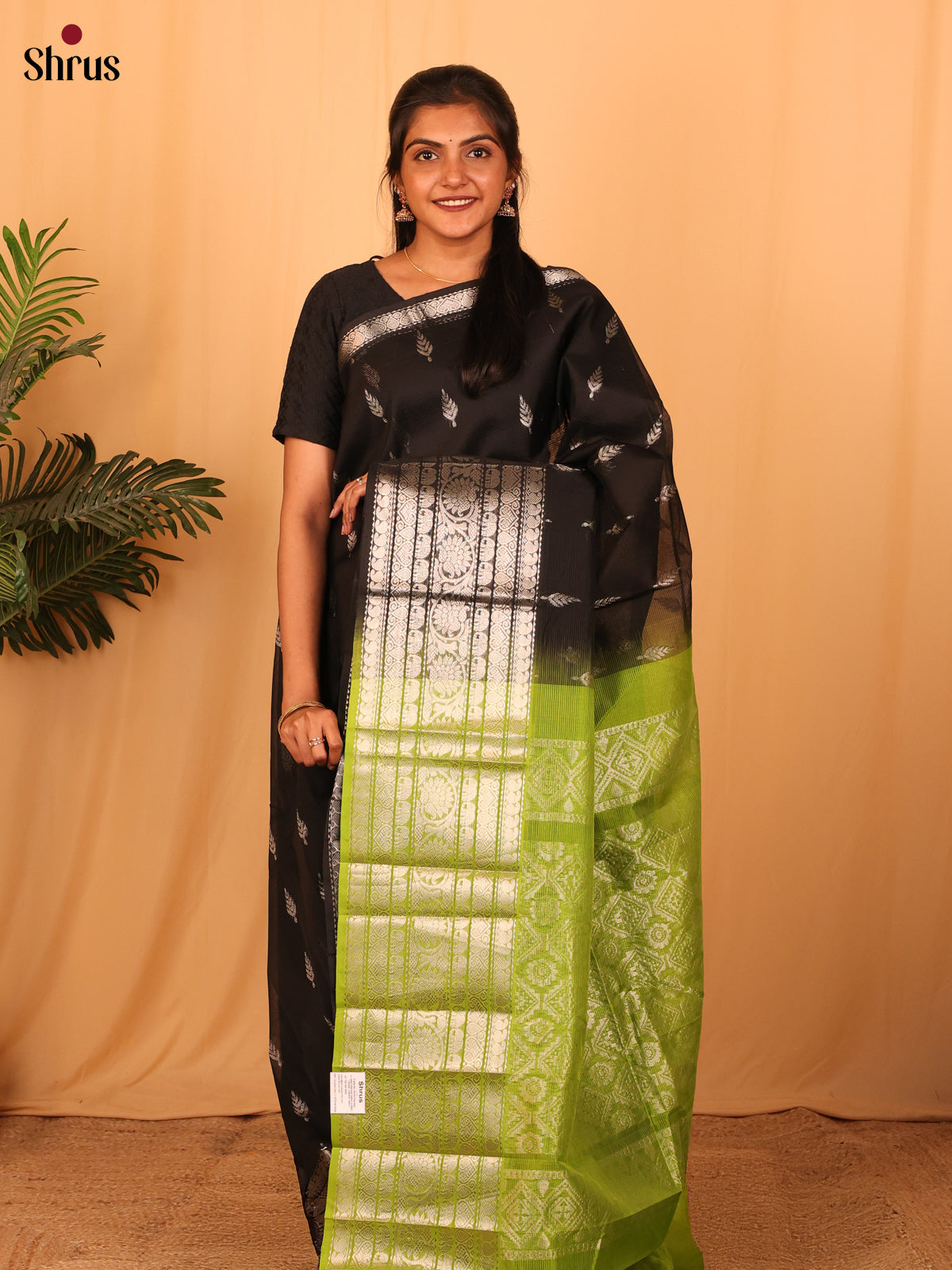 Black & Green - Mangalagiri silkcotton Saree - Shop on Shrus.com
