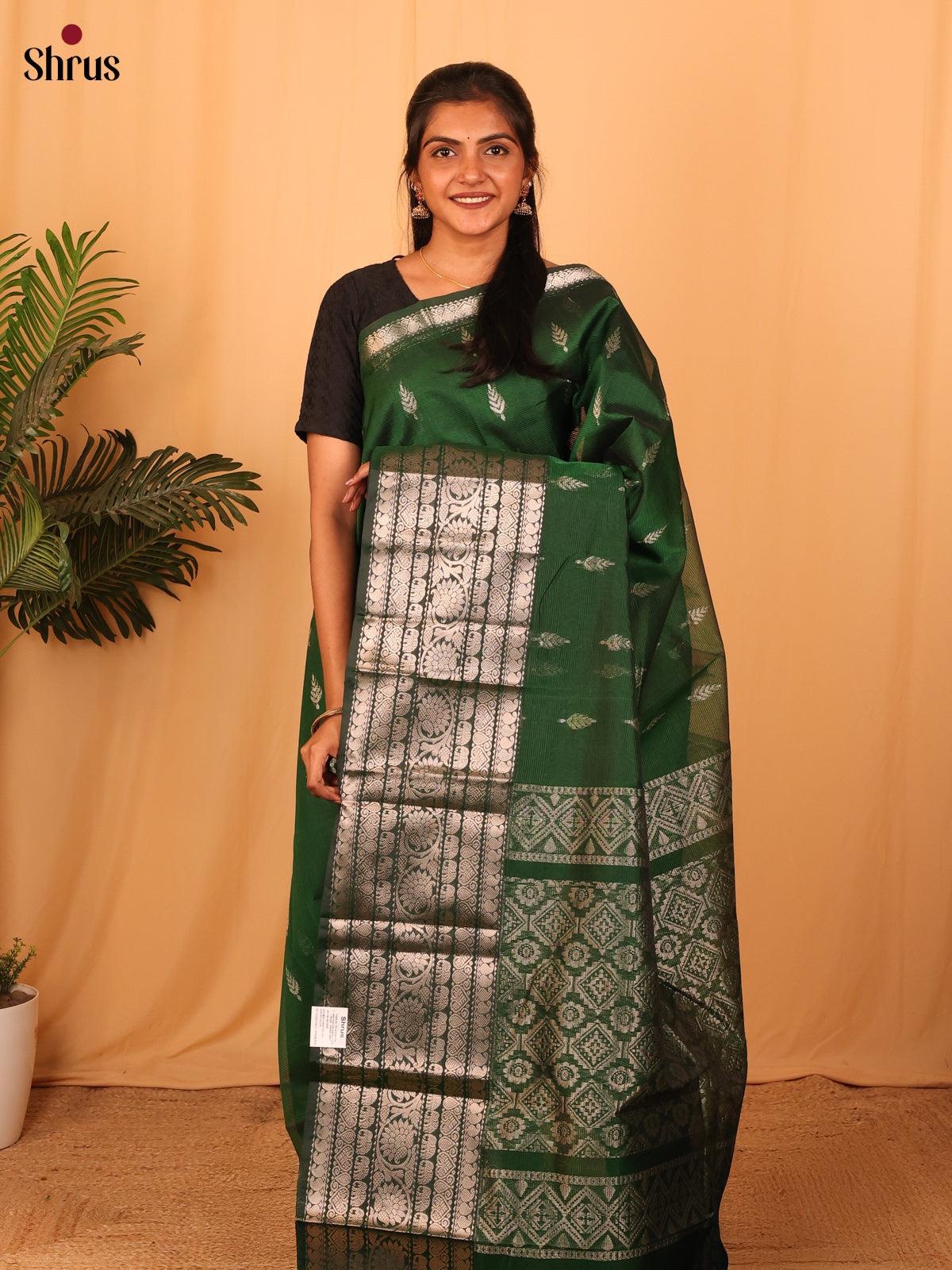 Green(Single Tone)- Mangalagiri silkcotton Saree - Shop on Shrus.com