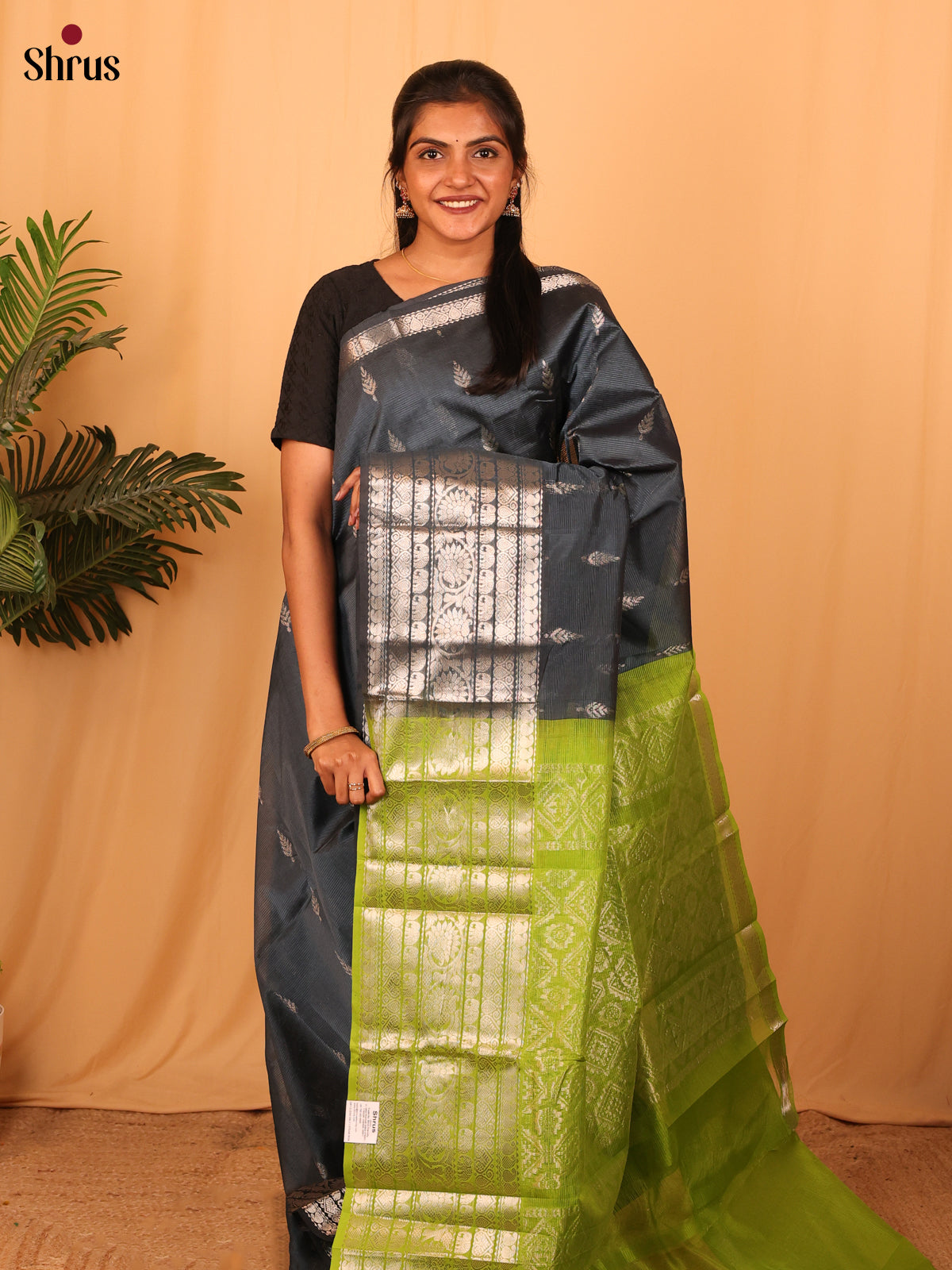 Exquisite Green & Black Mangalagiri Silk Cotton Saree with Silver Zari Brocade Pallu